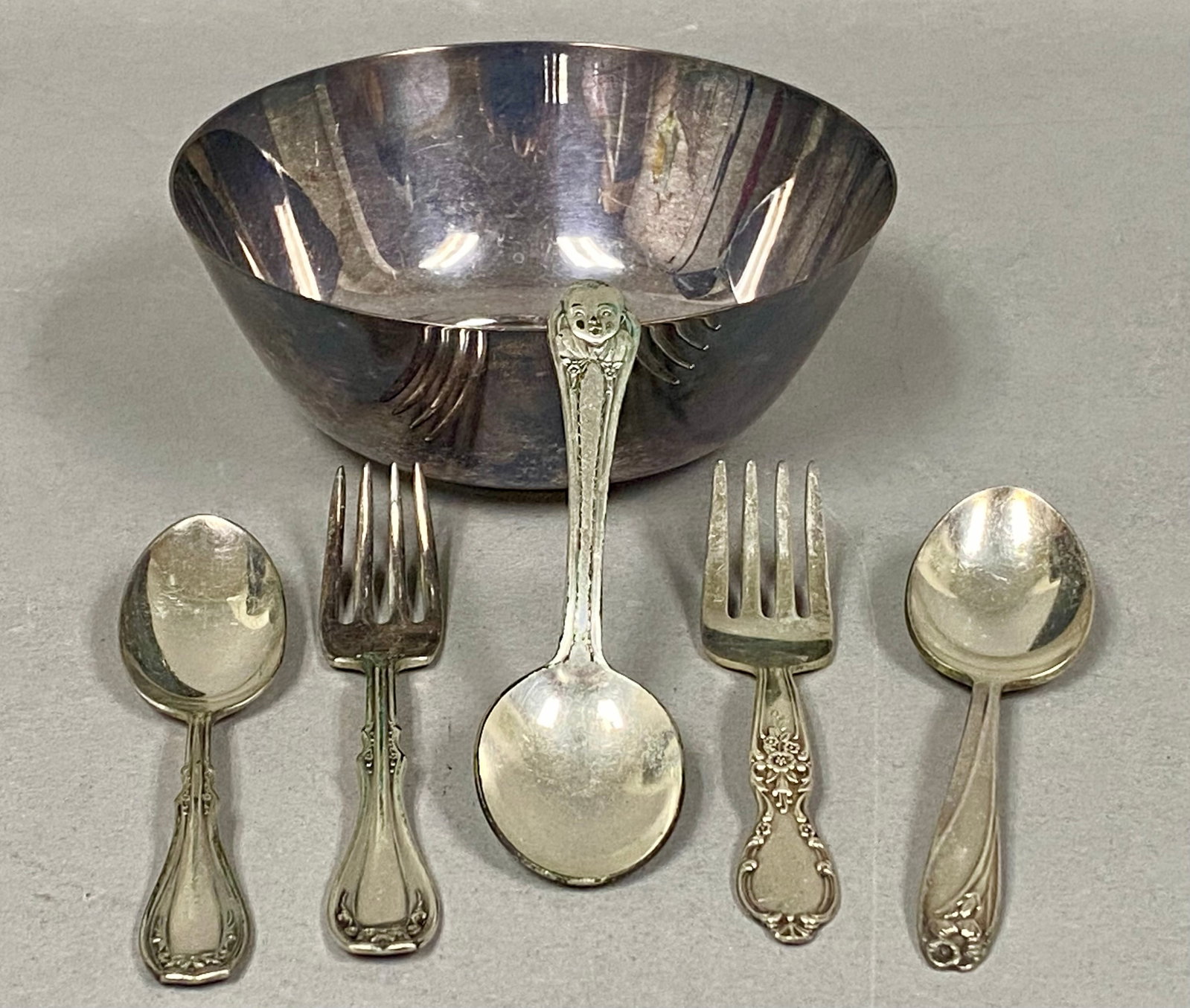 Gorham & Rogers Silver-Plated Baby Tableware (1 of 10)