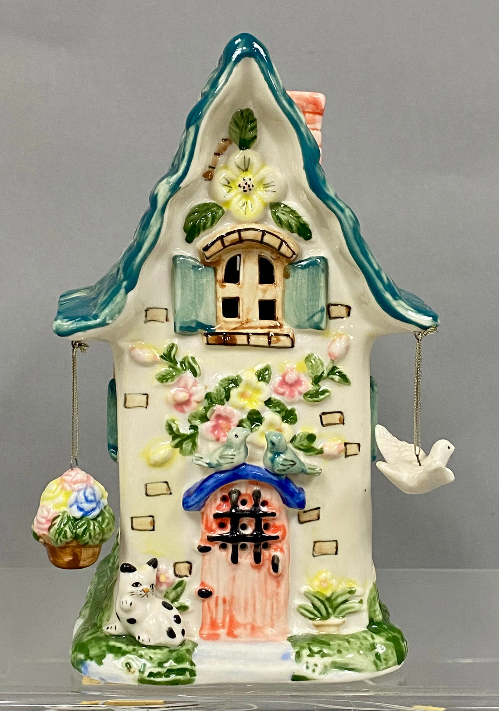 Ceramic Whimsical Cottage Night Light (1 of 7)