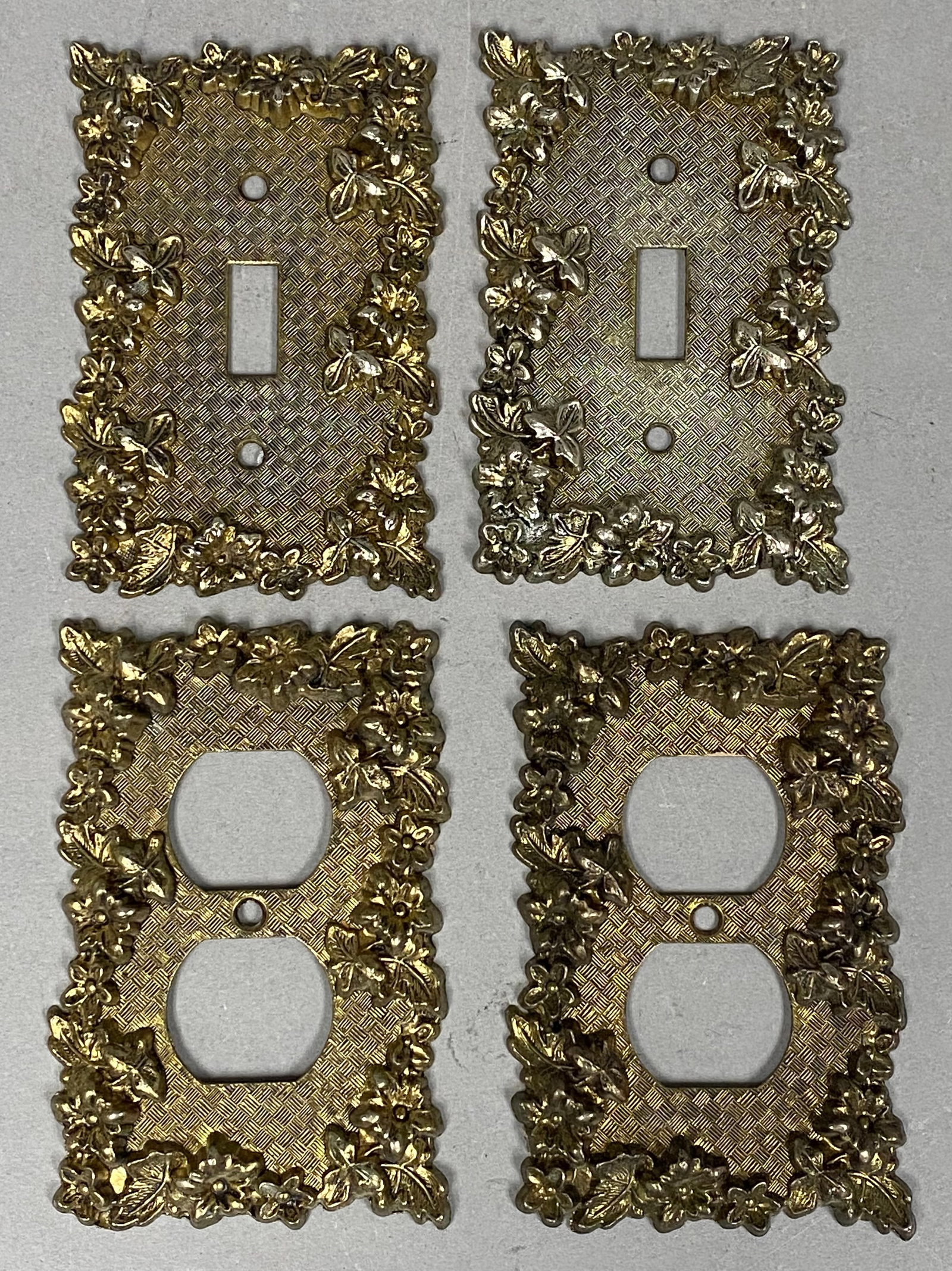 4 American Tack & HDWE Floral Wall Plates (1 of 3)