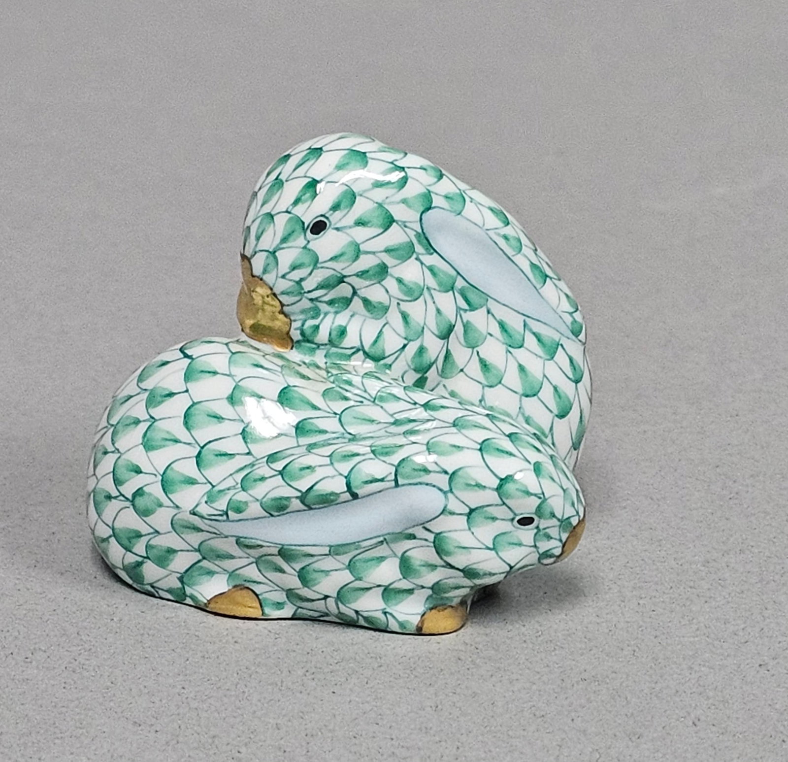 Herend Green Fishnet Porcelain Huddled Rabbits (1 of 7)