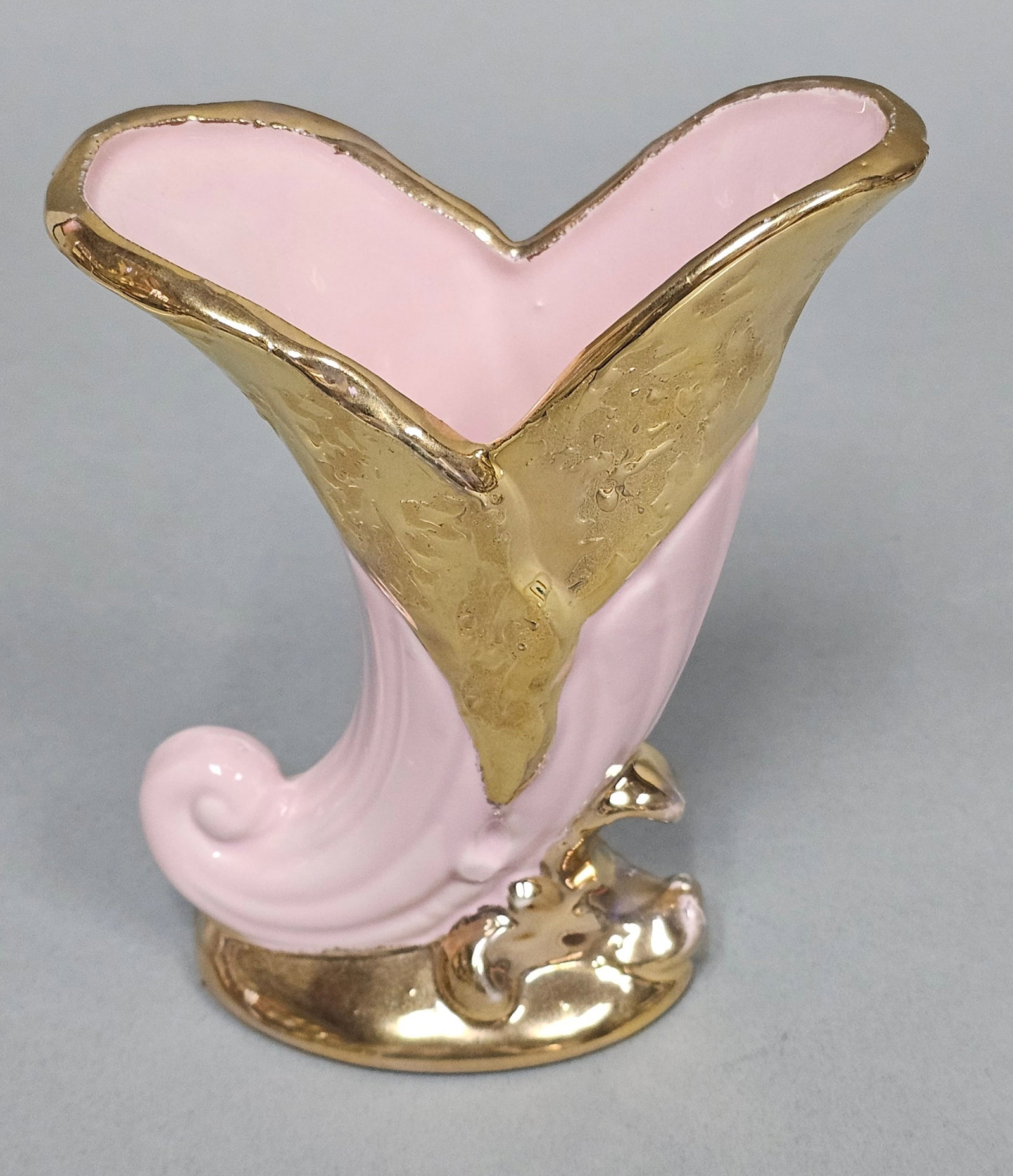 Ceramic Weeping Gold Cornucopia Vase - 3