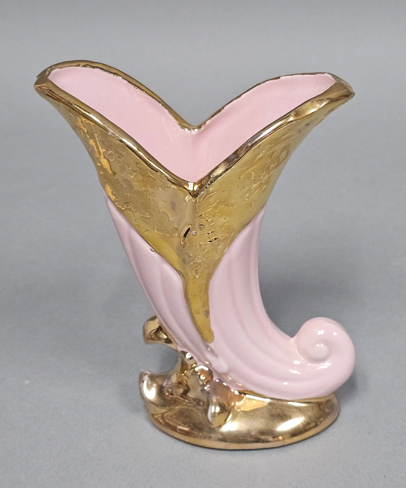 Ceramic Weeping Gold Cornucopia Vase - 5