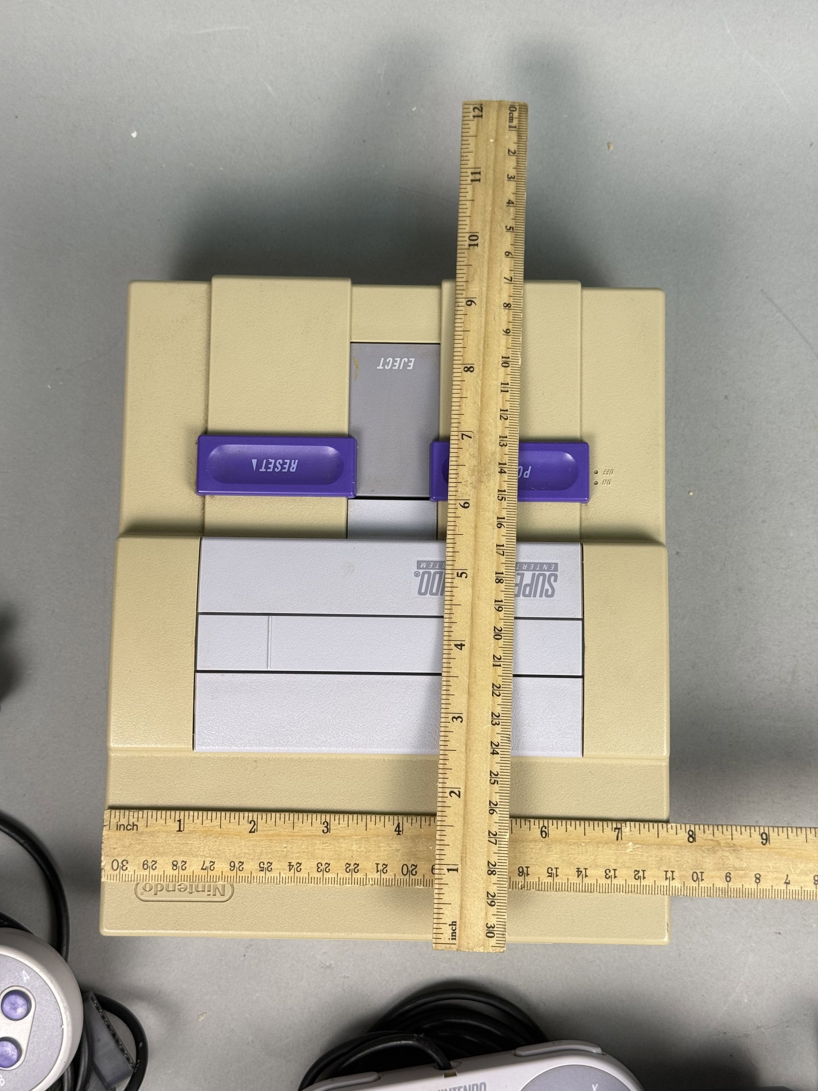 Nintendo Super Nintendo SNES Bundle - 4