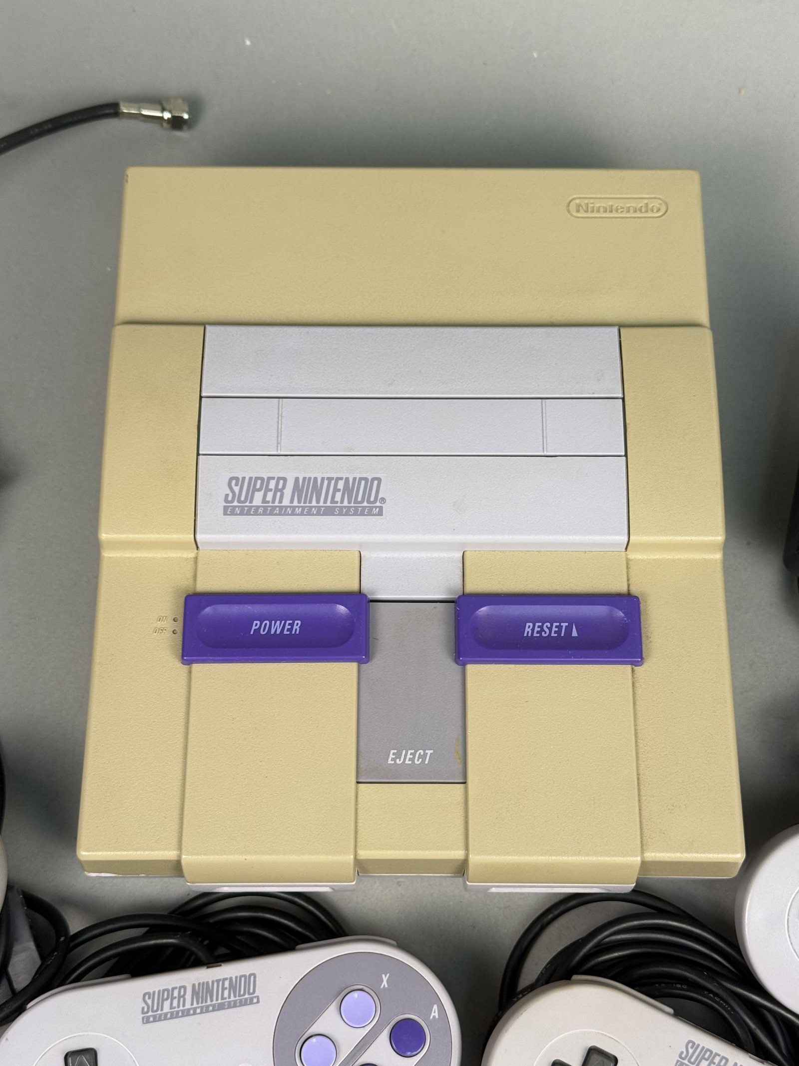 Nintendo Super Nintendo SNES Bundle - 6