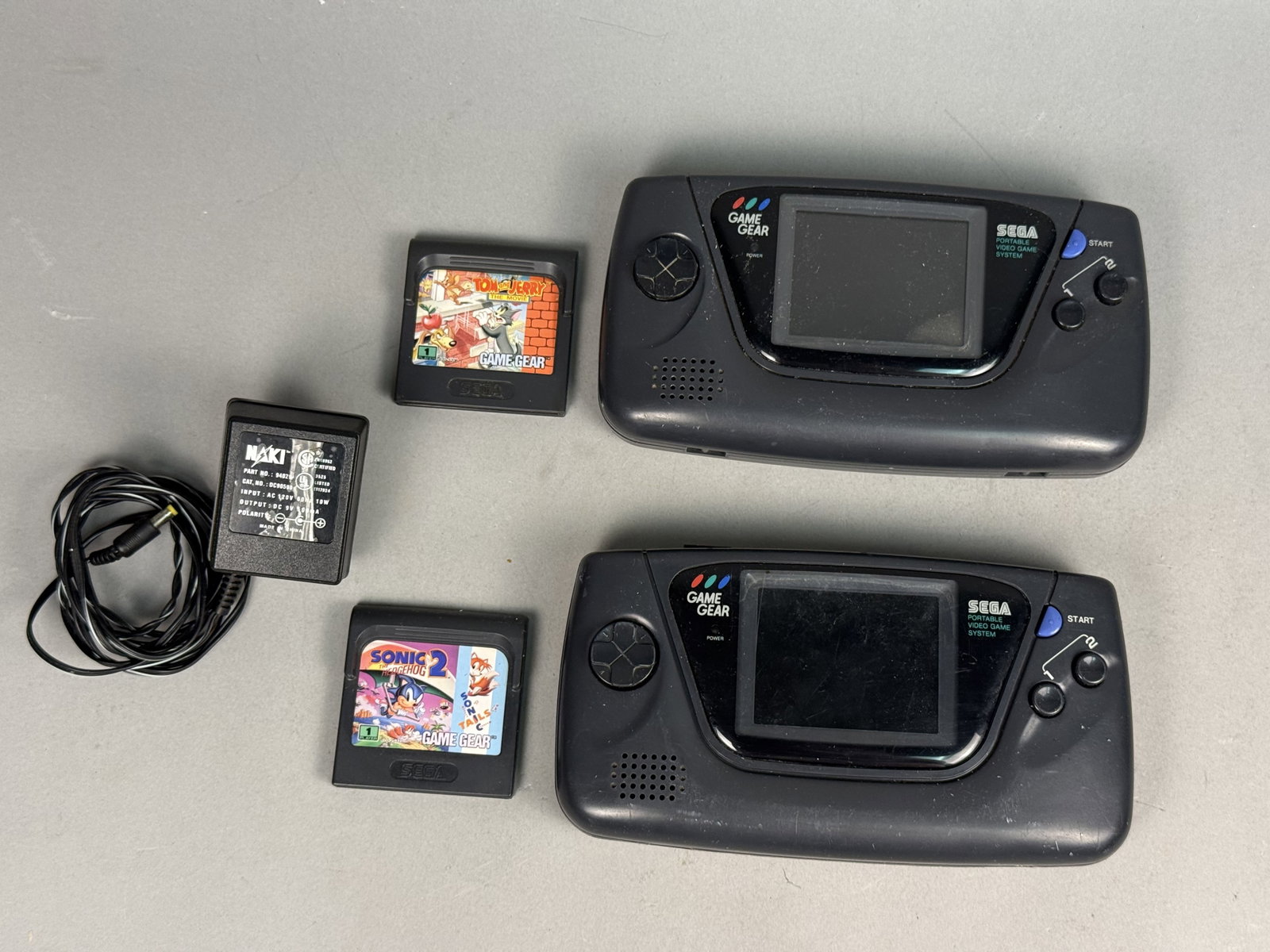 Sega Game Gear Consoles and Games (1 of 10)