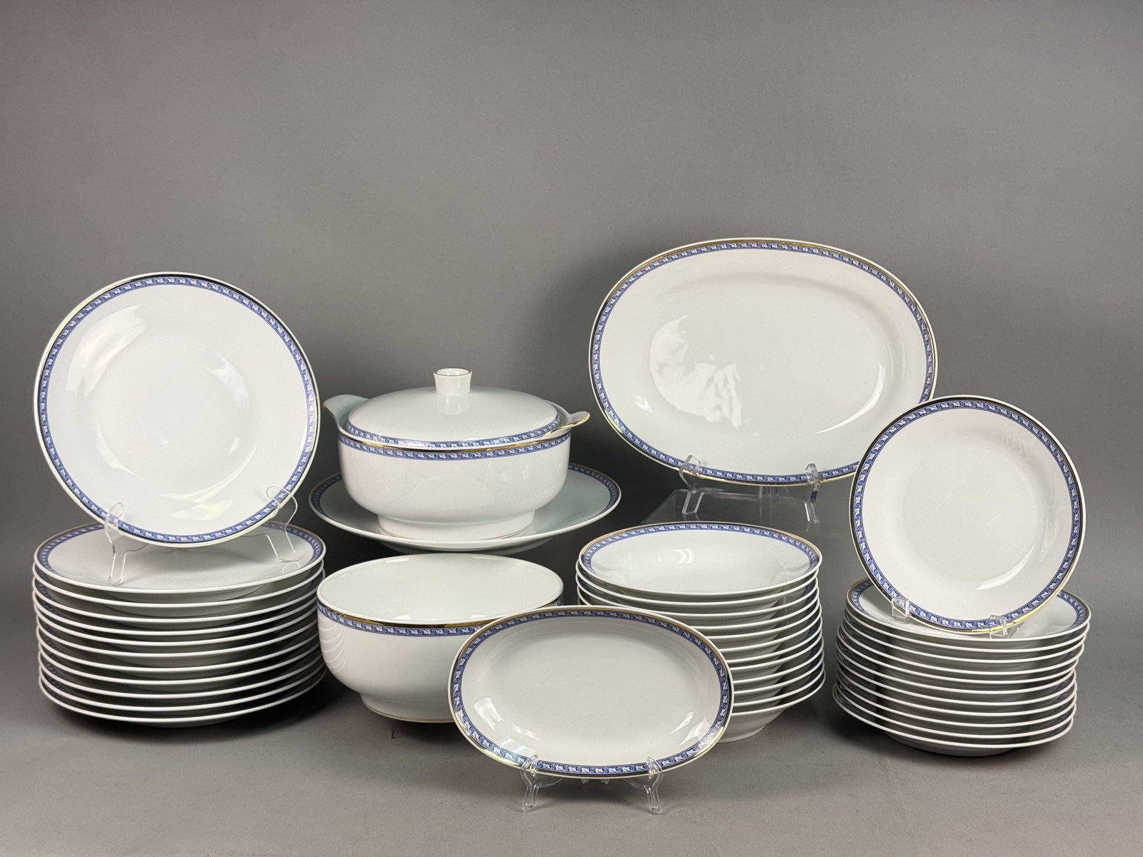 42-Piece Richard Ginori Dinnerware Set (1 of 10)
