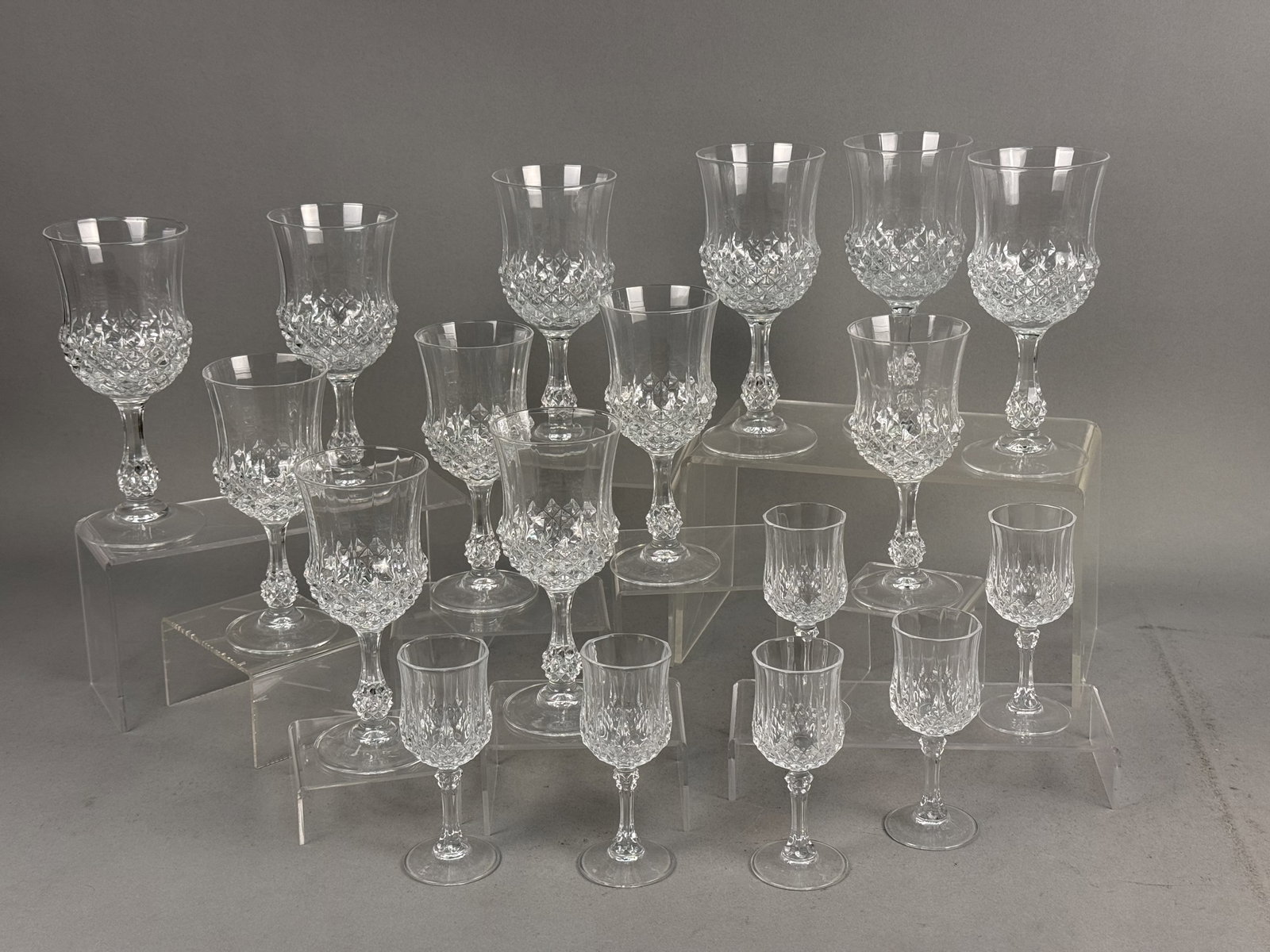 18-Piece Cristal d'Arques Longchamp Stemware (1 of 5)