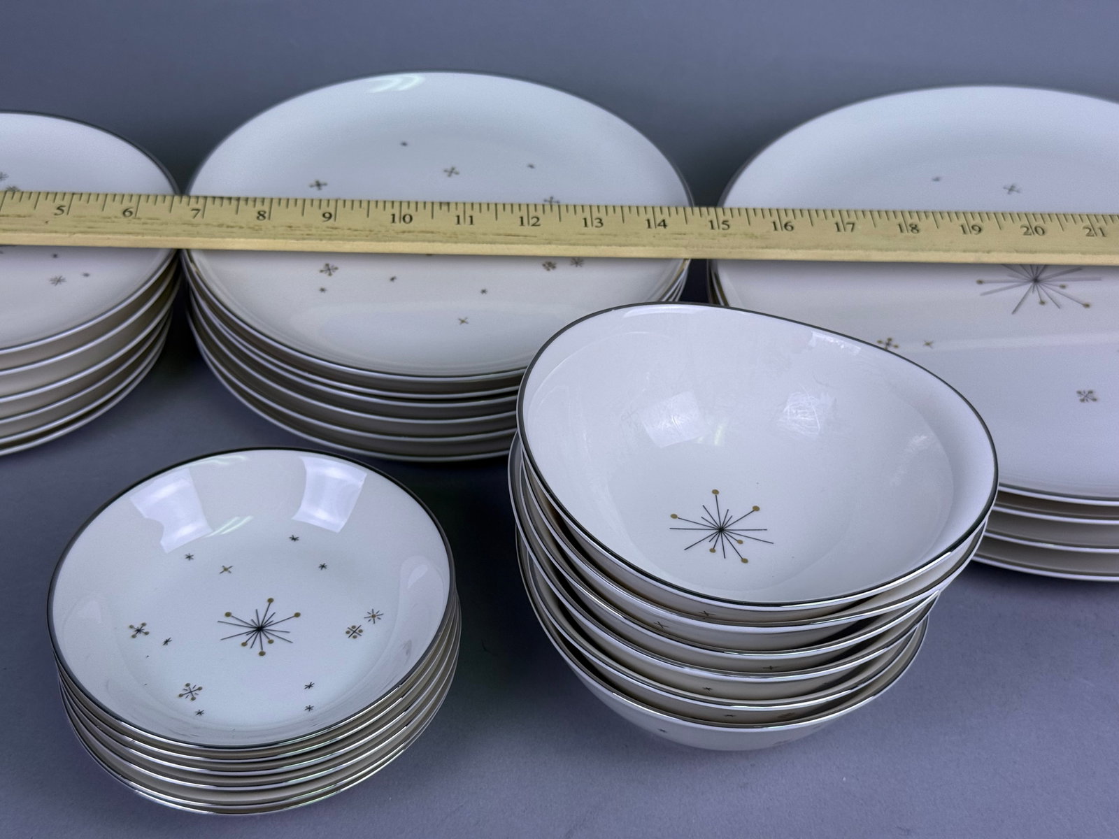 35pc Atomic Starburst Porcelain Dinnerware - 8