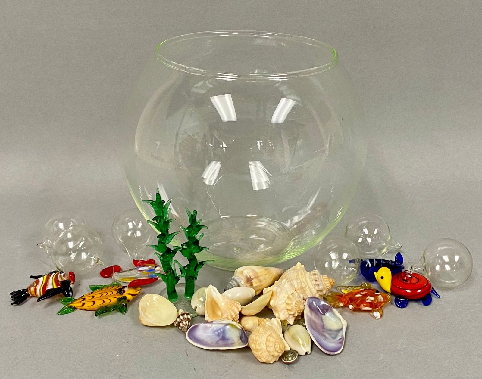 Miniature Art Glass Aquarium Scene (1 of 7)