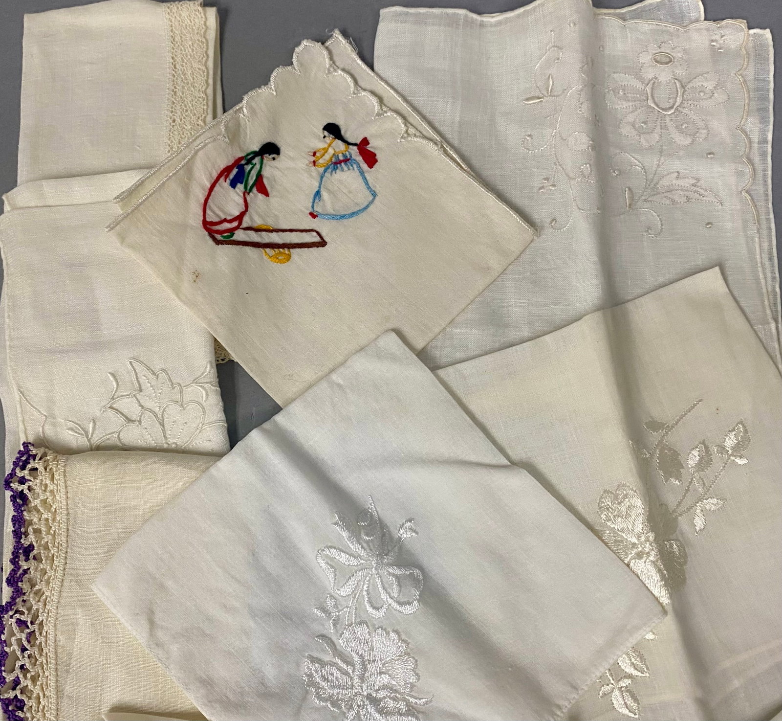 40 Assorted Vintage Handkerchiefs - 2