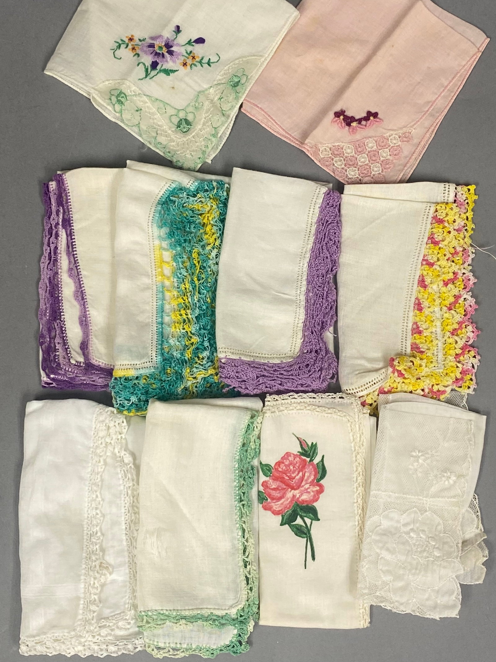 40 Assorted Vintage Handkerchiefs - 4