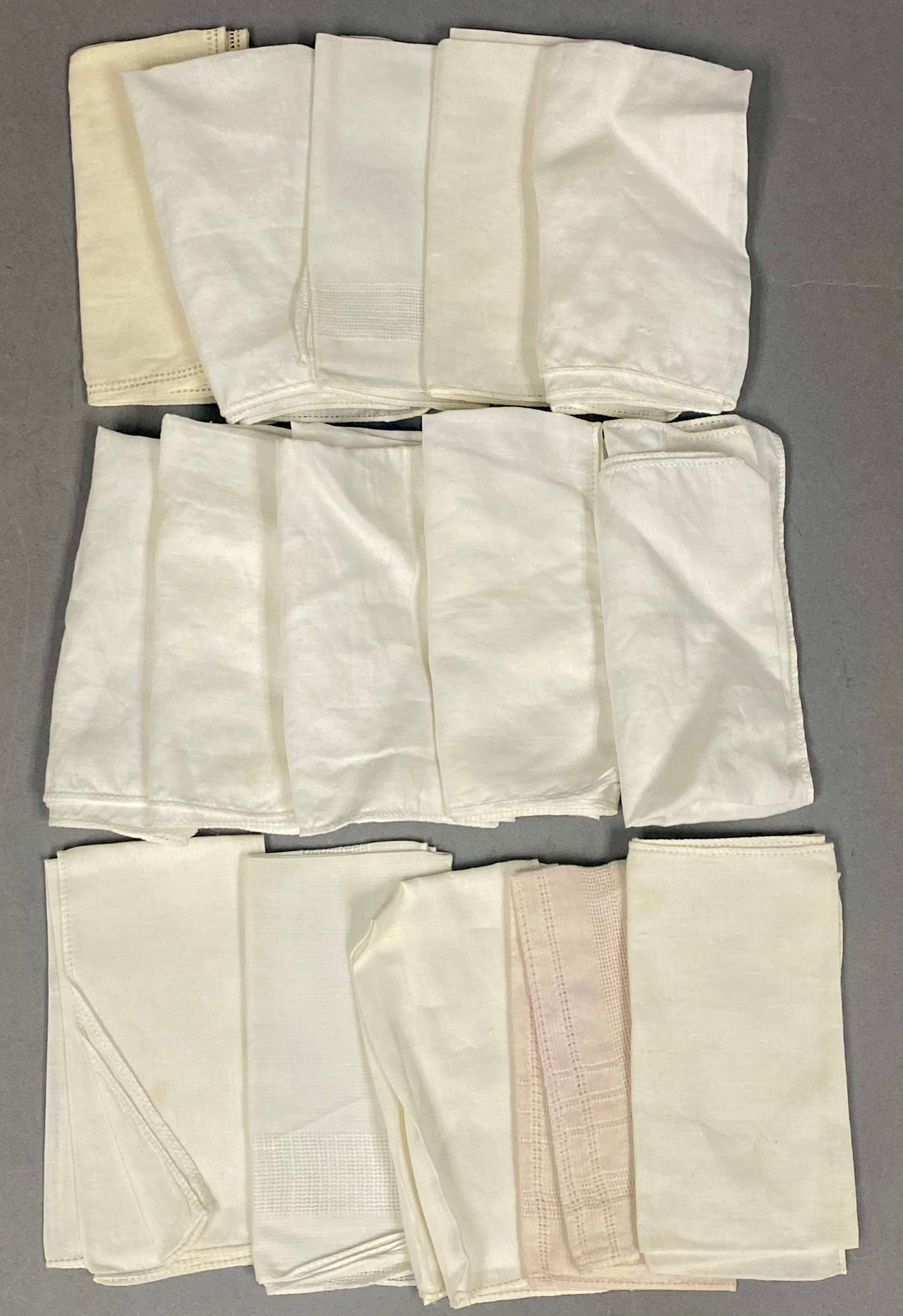 40 Assorted Vintage Handkerchiefs - 6