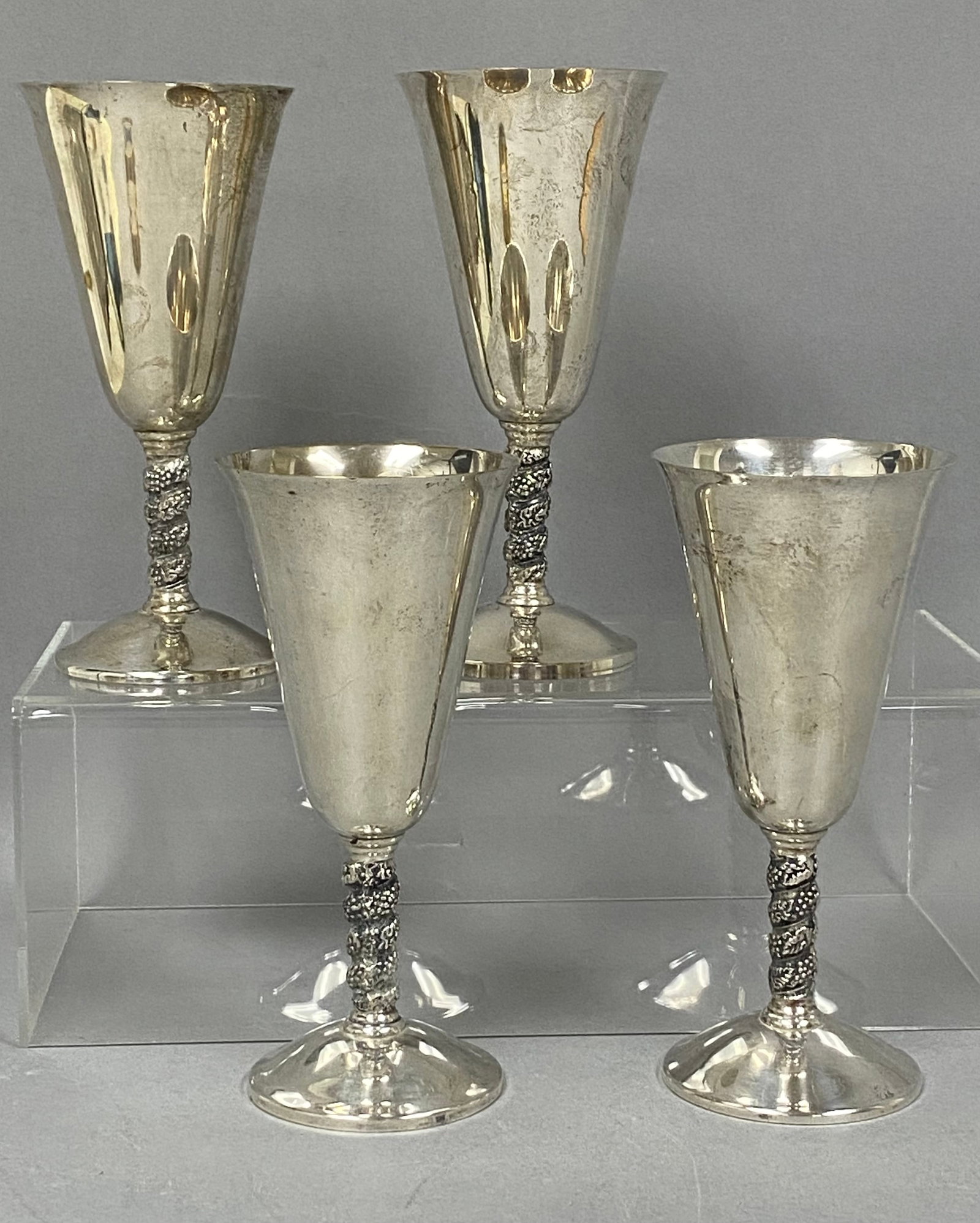 Roma SL Silver-Plated Grapevine Stemware - 5
