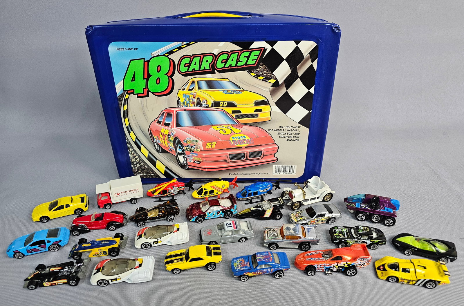 Car Case & Die-Cast Vehicles Collection (1 of 9)