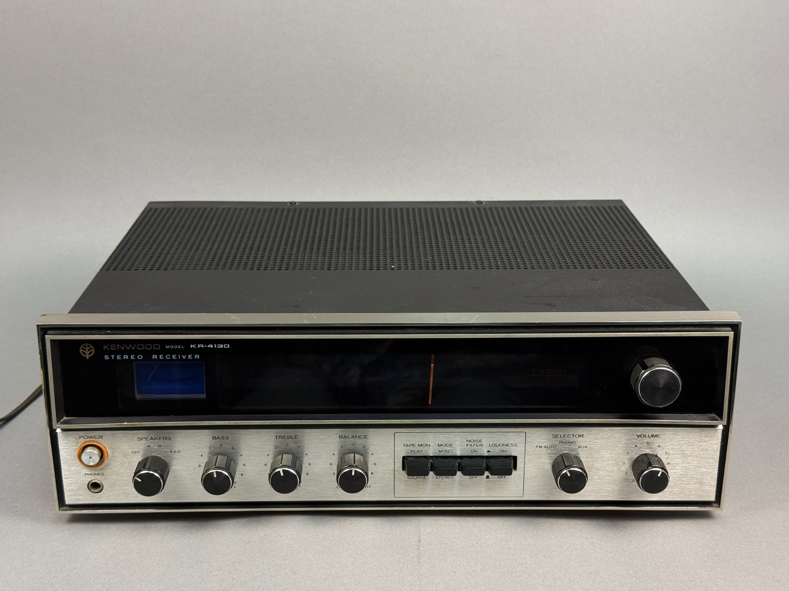 Kenwood KR-4130 Solid State Stereo Receiver (1 of 11)