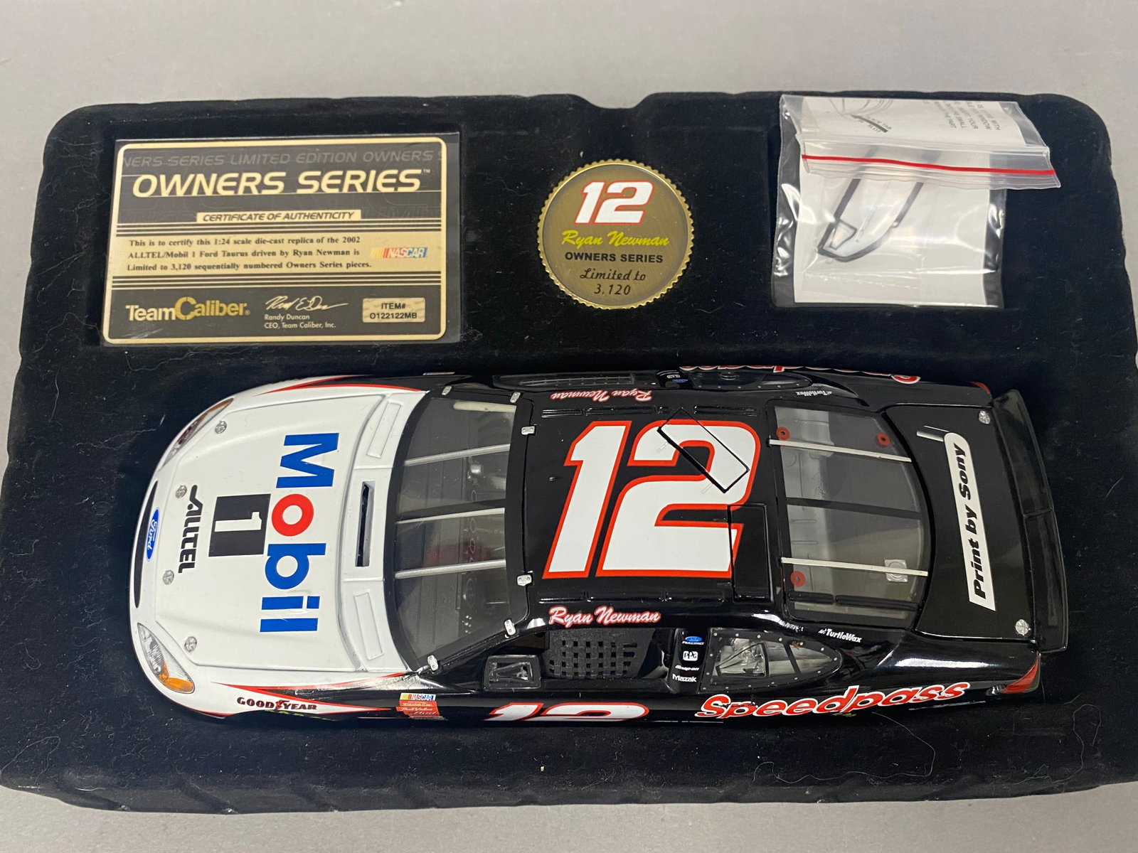 2 Team Caliber Ryan Newman Ford Taurus Models - 8