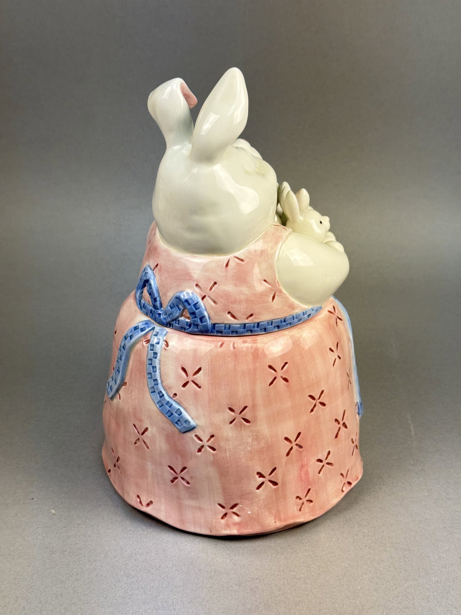 Fitz and Floyd Earthenware Rabbit Cookie Jar - 4