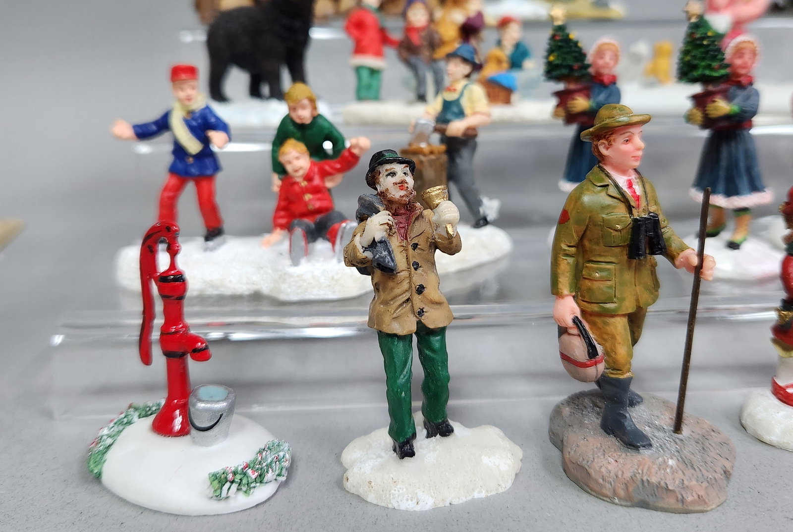 Winter Village Figures - 7