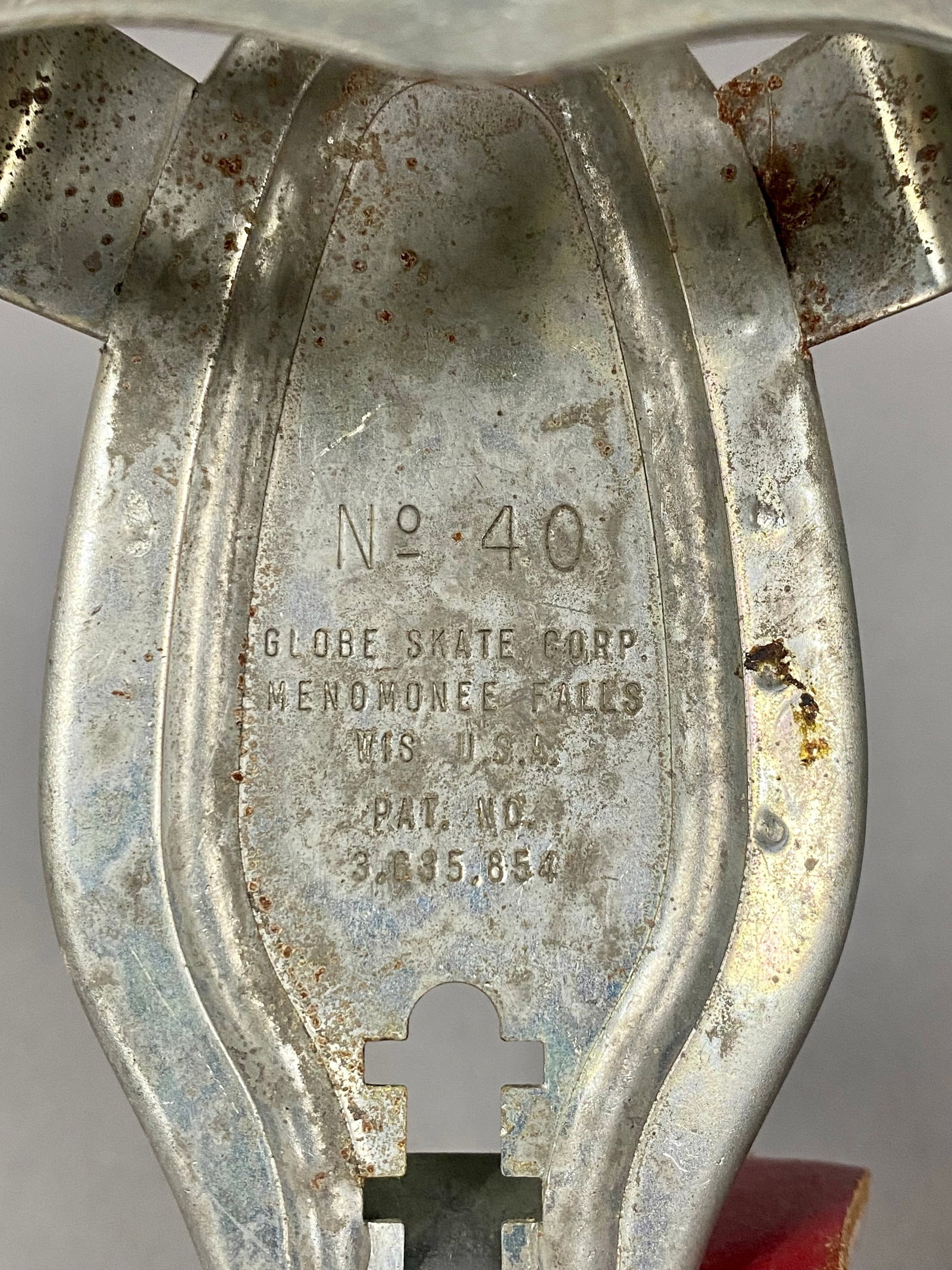 2 Globe Keyless Roller Skates - 4