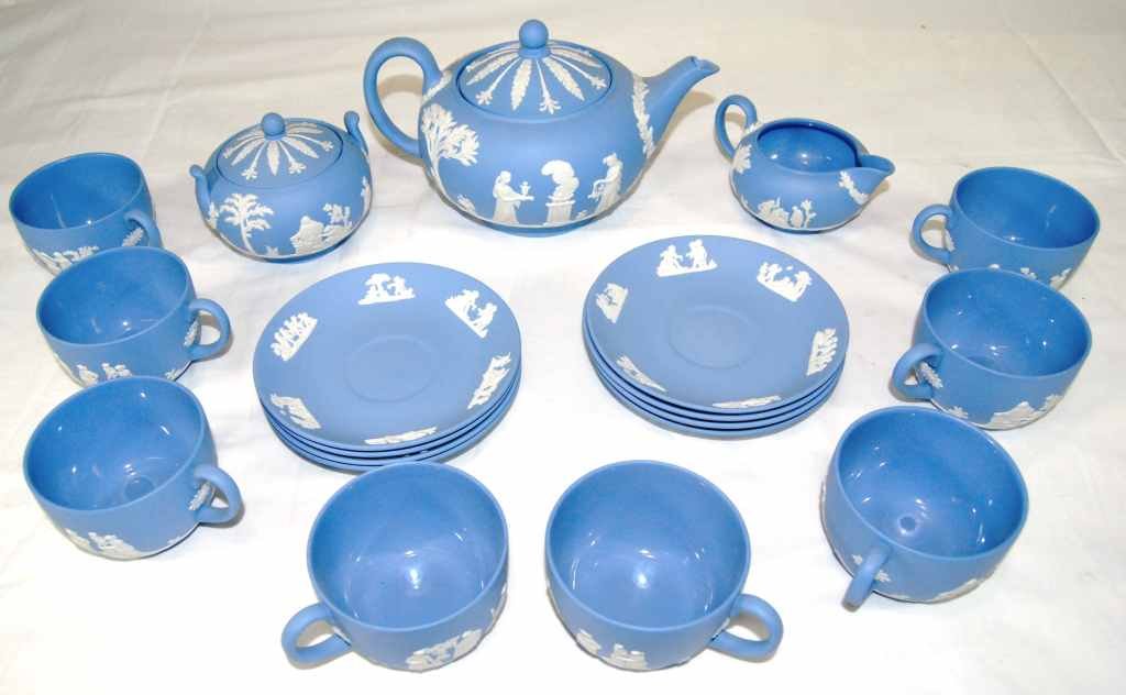 ALEXANDER™ TEA SET POWDER BROWN
