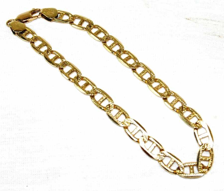 14K Yellow Gold Flat Anchor Chain Bracelet / Anklet 9.5: This is a 14 karat yellow gold flat anchor chain style bracelet. The bracelet is made from 14 karat yellow gold, and has an approximate weight of 15.9 grams. The bracelet measures 9 1/2 inches. The ap