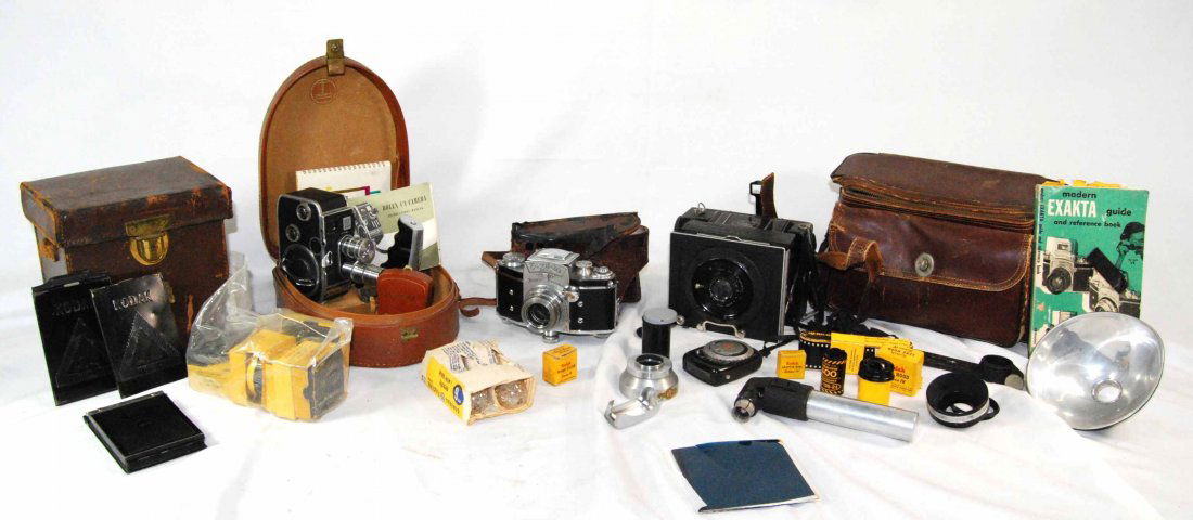 Vintage Camera Collection – Bolex, Exakta Varex, Zeiss: This is a Nice Vintage Camera Collection including Bolex, Exakta Varex, and Zeiss Ikon. These Cameras all vary in condition and should be previewed in person. Each camera has a case with accessories.