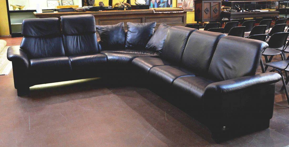 Black Leather Elkornes Stressless Sofa – 3 Pc. Sofa: This is a beautiful black leather Elkornes Stressless sectional sofa in great condition. We measured by the section and the measurements are approximate, the 3 cushion side is 76 inches long by 32 ½
