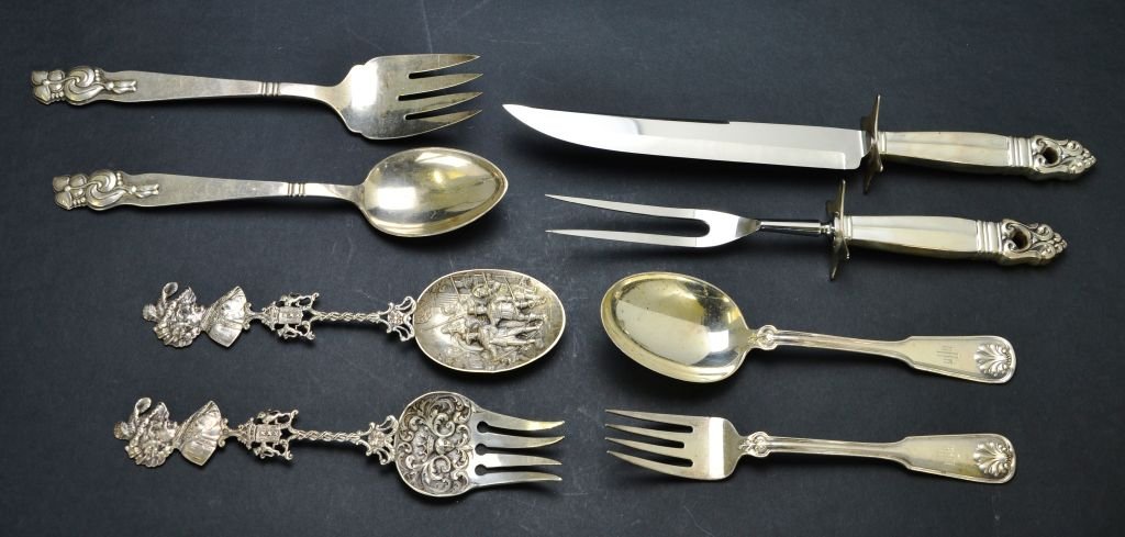 Set of 8 Sterling Utensils, Tiffany & Co., Cartier, Etc: This is a Nice Set of 8 Vintage Sterling Silver Serving and Carving Utensils, Tiffany & Co., Cartier, Randahl, and More, 29.13 Troy Ounces. These pieces vary in condition, with average wear, tarnish, 