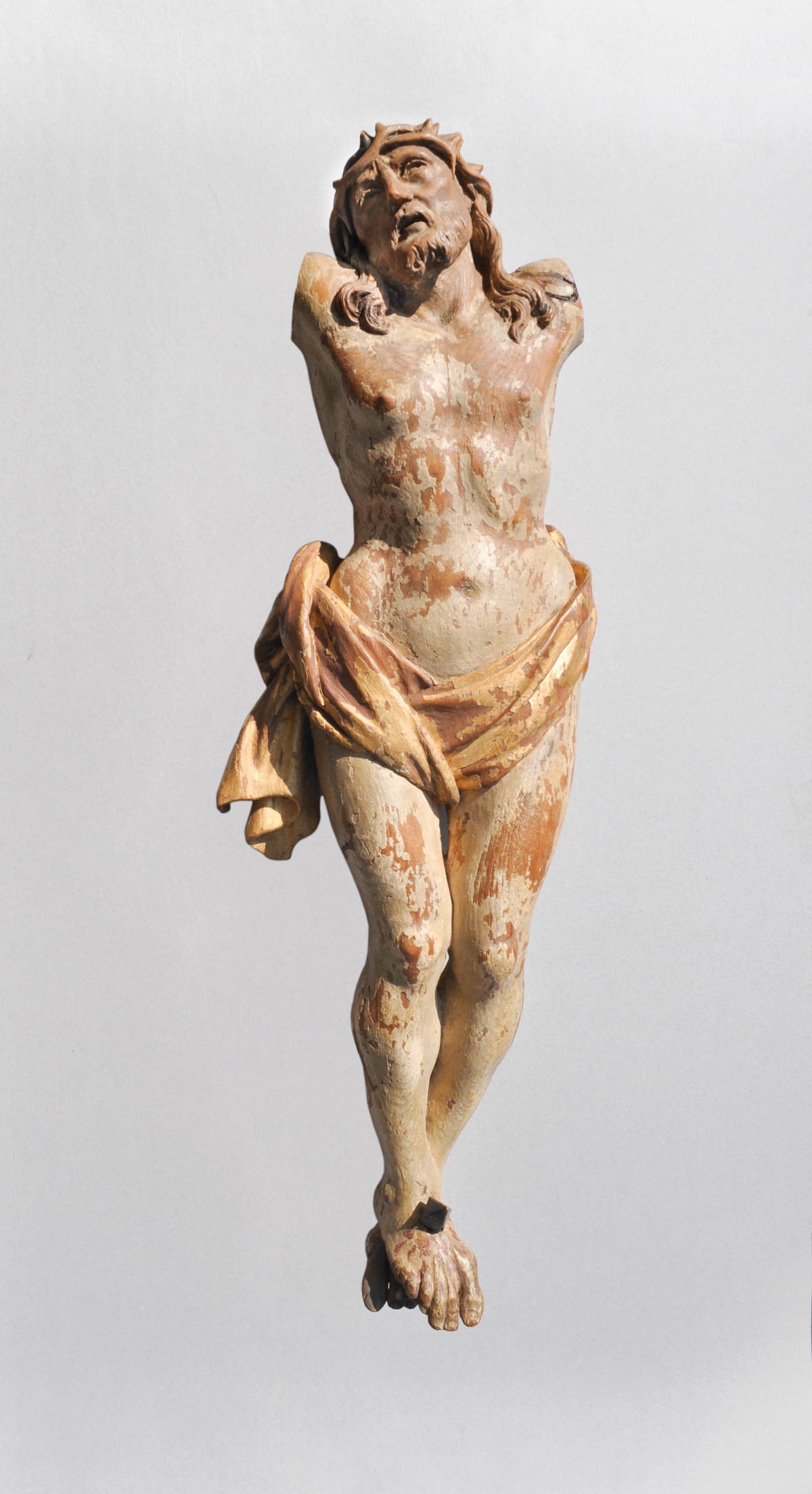 Anonym/Anonimo: Volkstümlicher Christus;Bemalte Holzskulptur, Höhe 81 cm, altersbedingteBeschädigungen, fehlende Arme