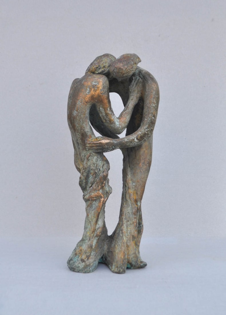 Claudio Trevi (Padua/Padova 1928 - Bozen/Bolzano 1987): Umarmung;Bronze, Höhe 28 cm