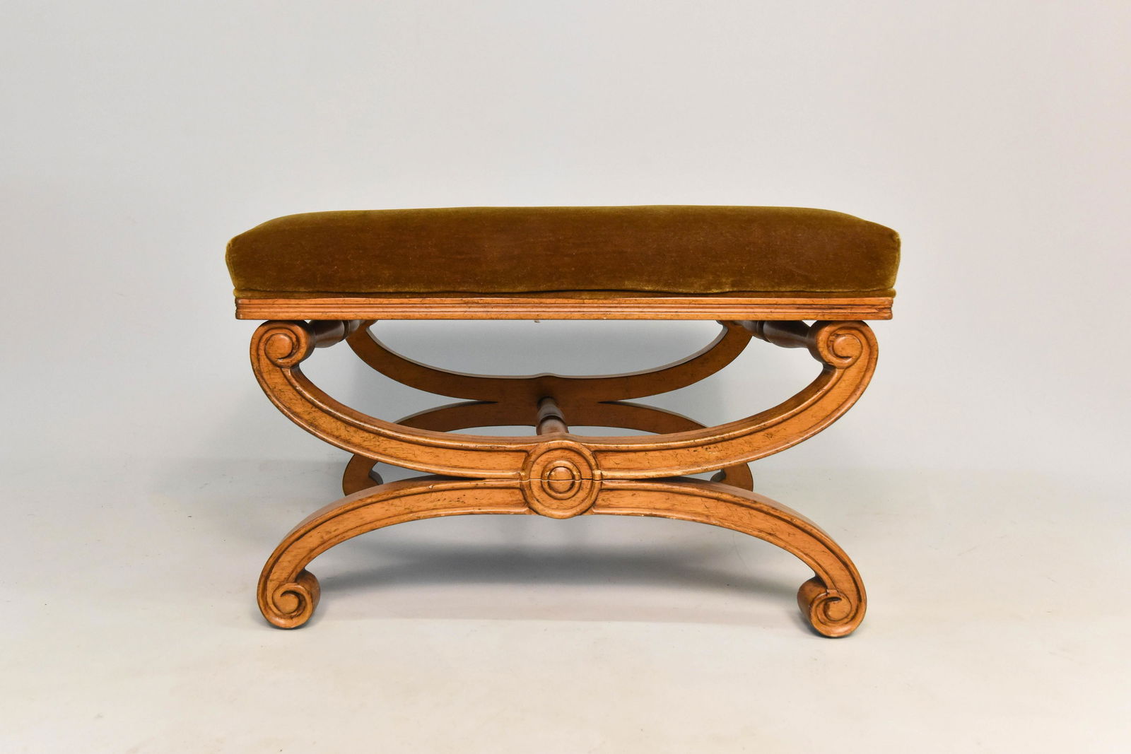 Italian Regency Style Ottoman (1 of 4)