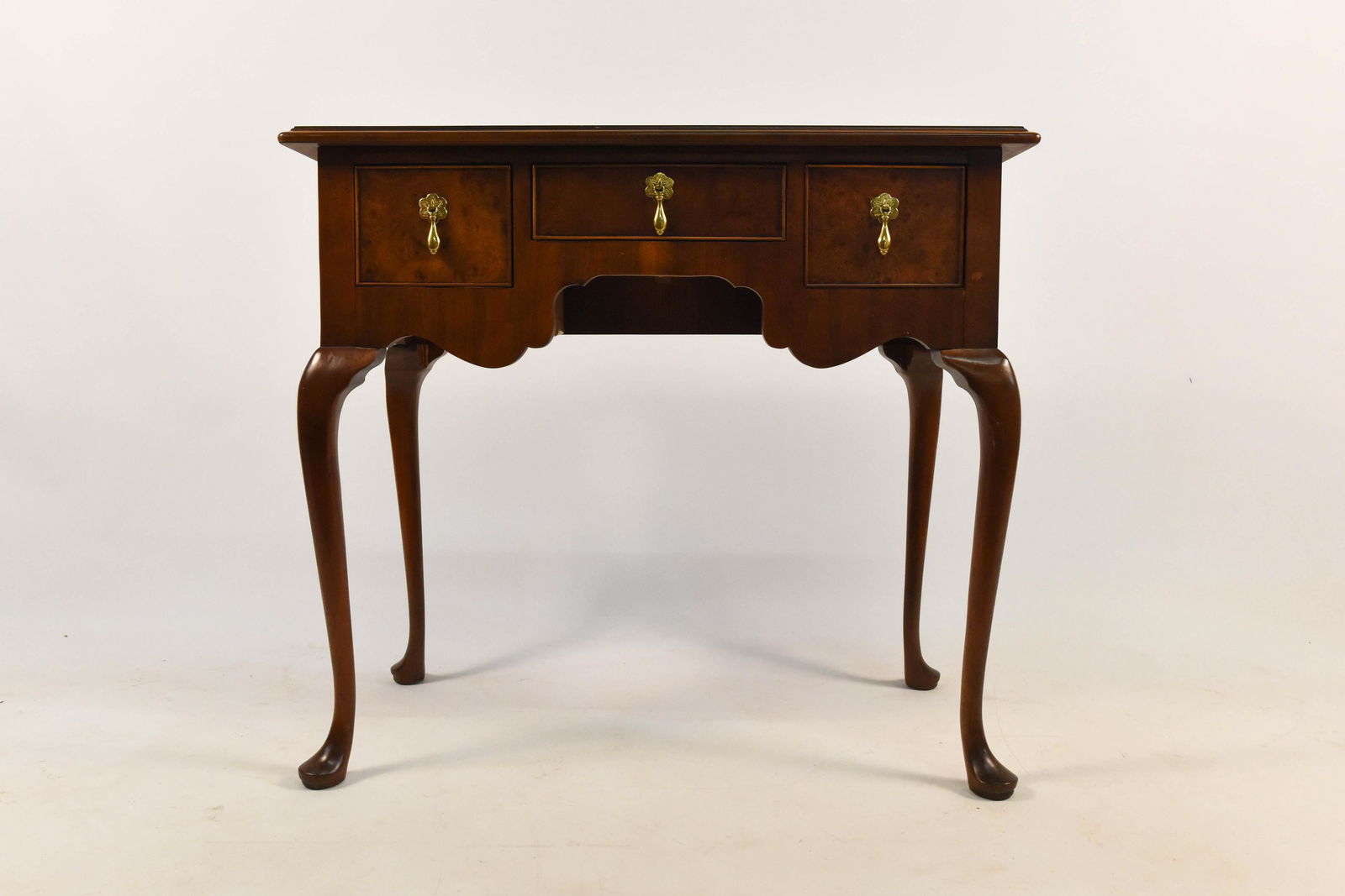 Baker Furniture Low Boy Queen Anne Leg Console Table (1 of 6)