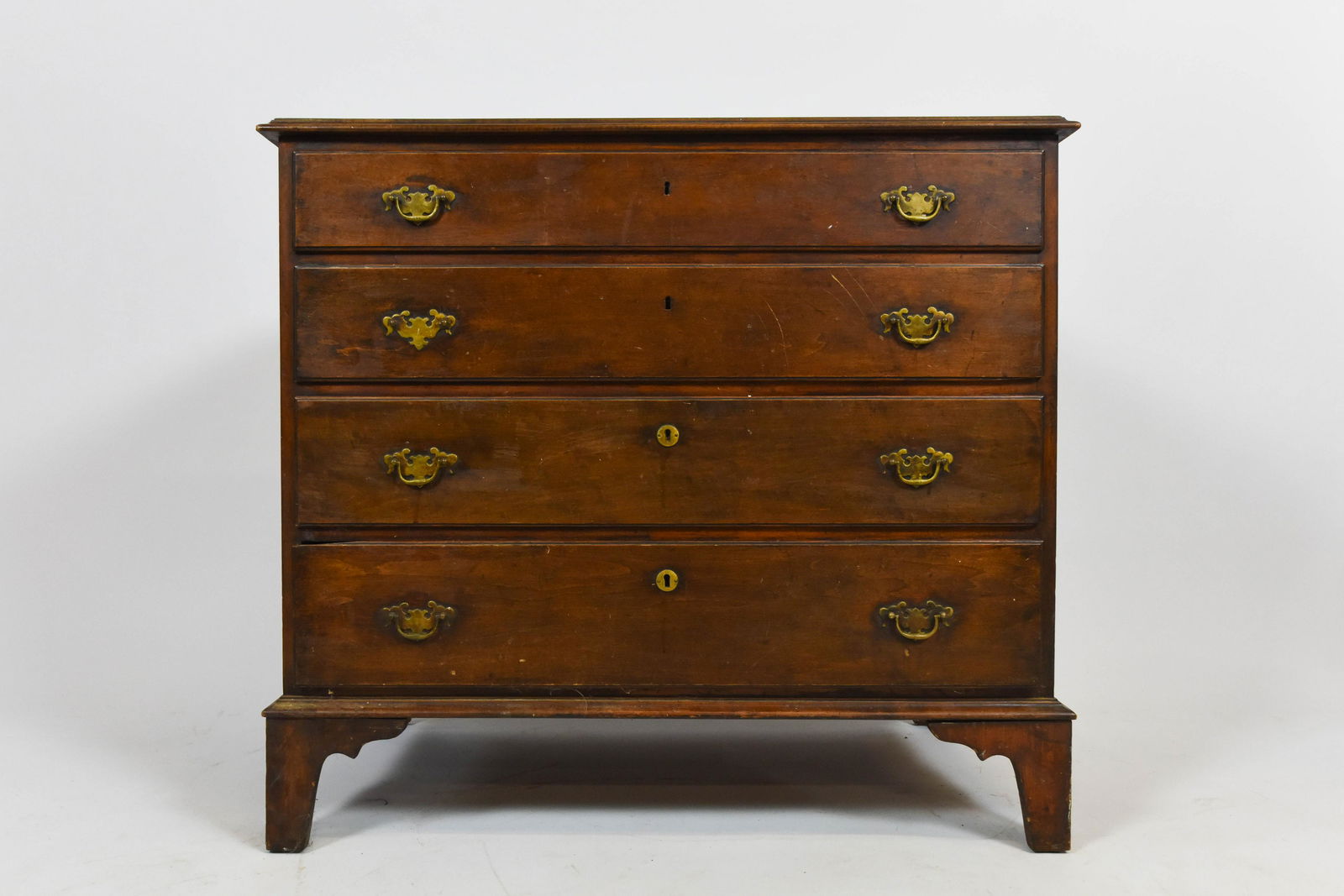 18th Century Chippendale American Southern Chest Drawer (1 of 5)
