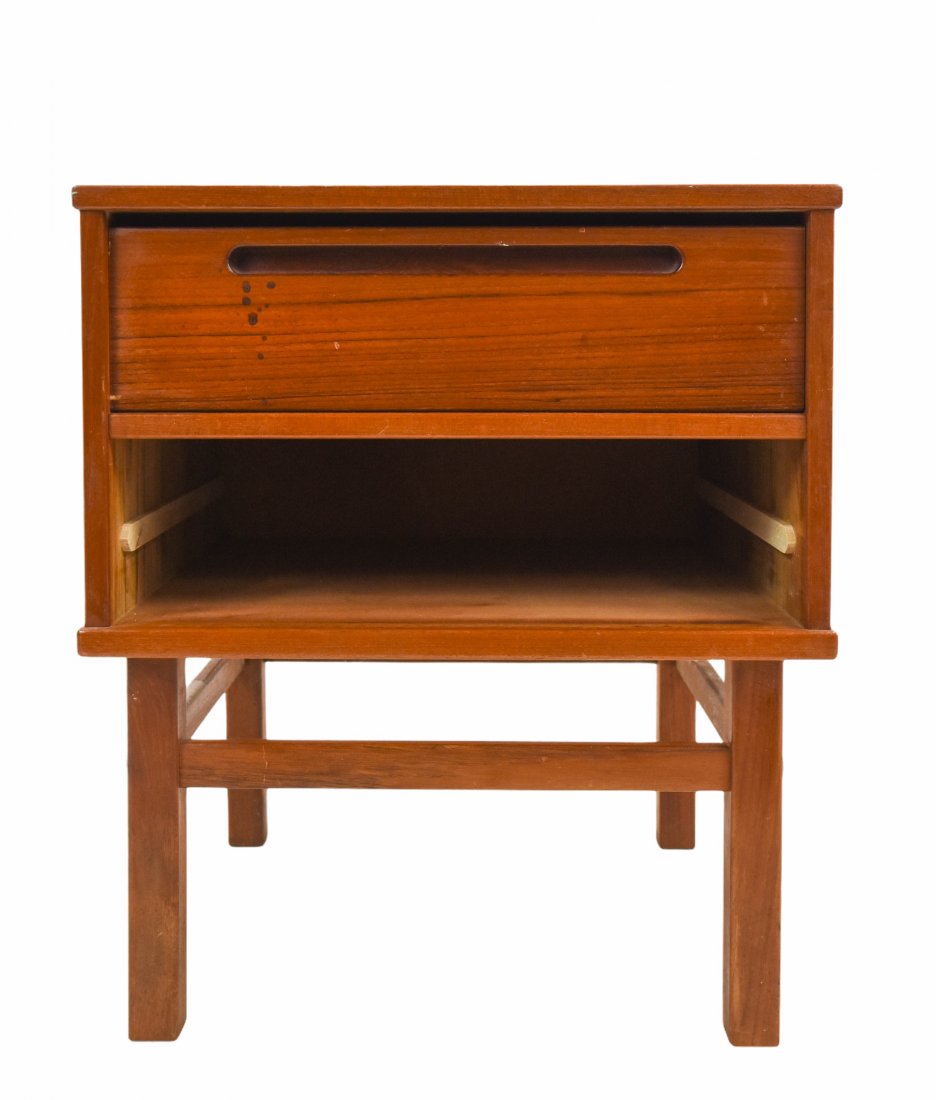 Nils Jonsson for HJn Mobler Teak Side Table (1 of 5)