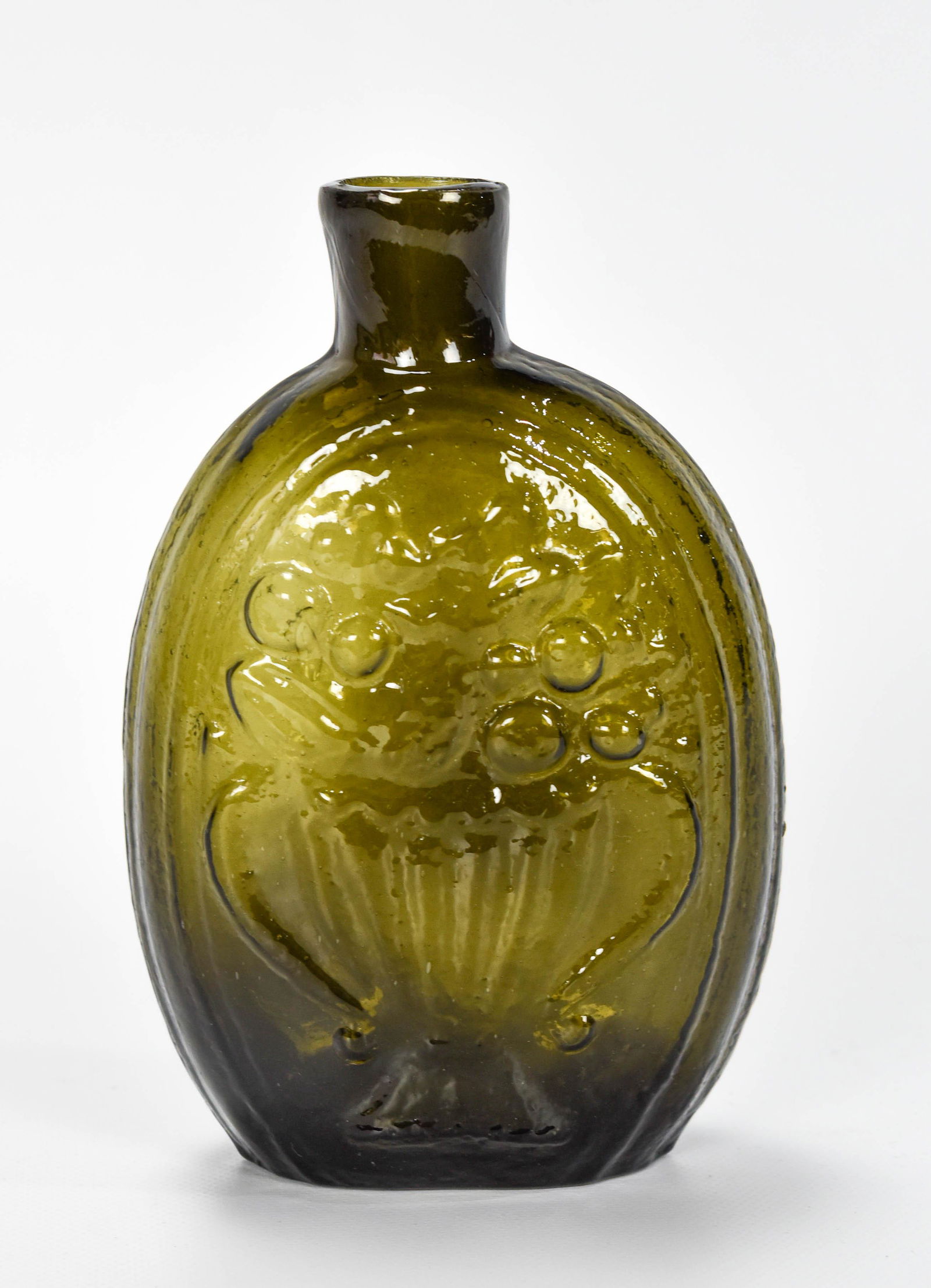 Olive Cornucopia Basket Historical 1/2 Pint Flask (1 of 7)