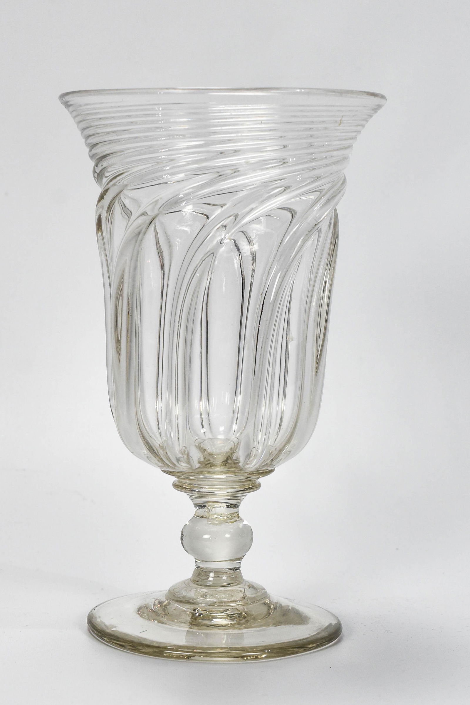 Clear Pittsburgh 8-Rib Blown Flint Glass Celery Vase (1 of 9)