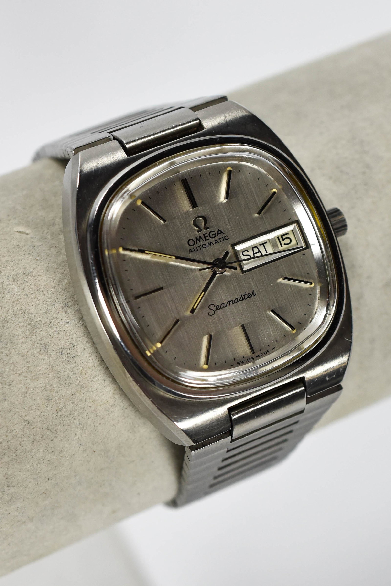 Omega Seamaster SS Auto Men's Wristwatch Cal 1020 (1 of 8)