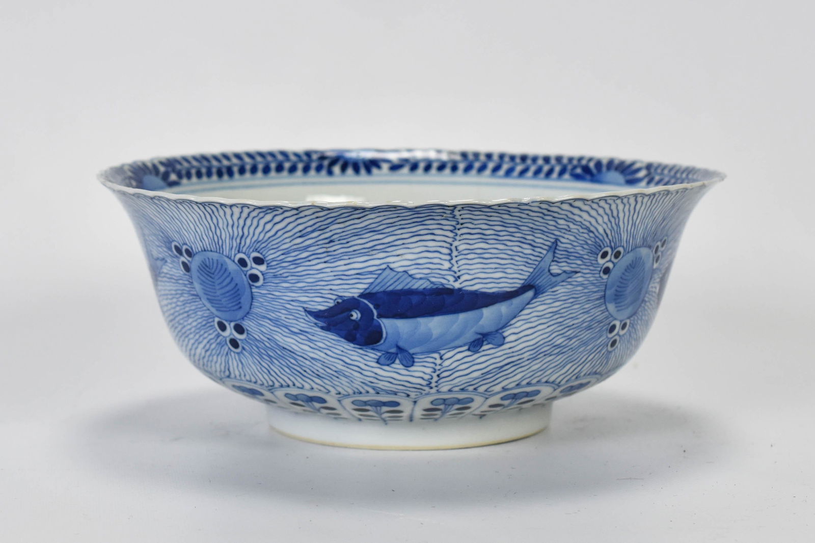 Chinese Export Blue & White Porcelain Crab Bowl (1 of 8)