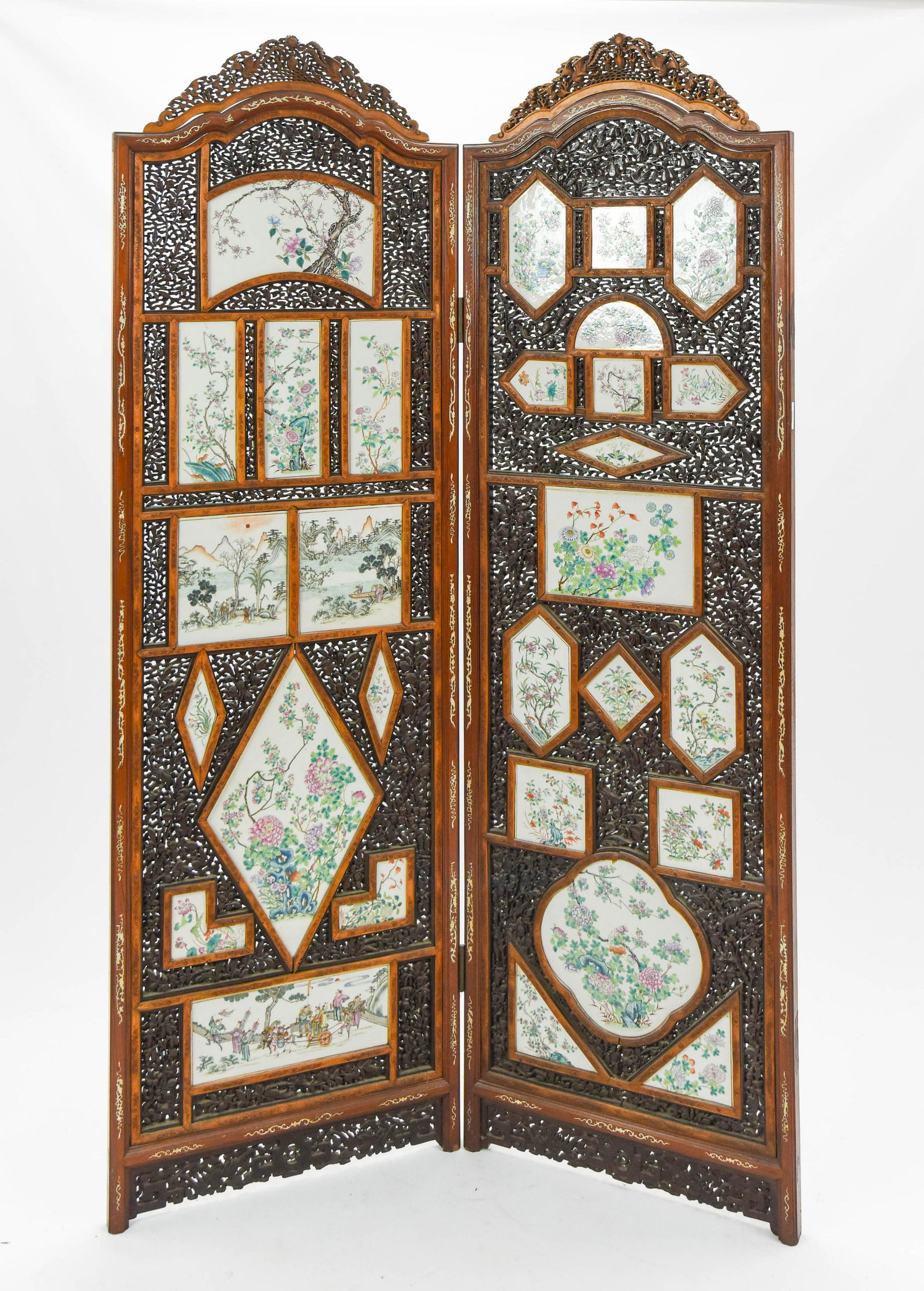 Antique 18thC Chinese Rose Medallion Folding Screen (1 of 17)