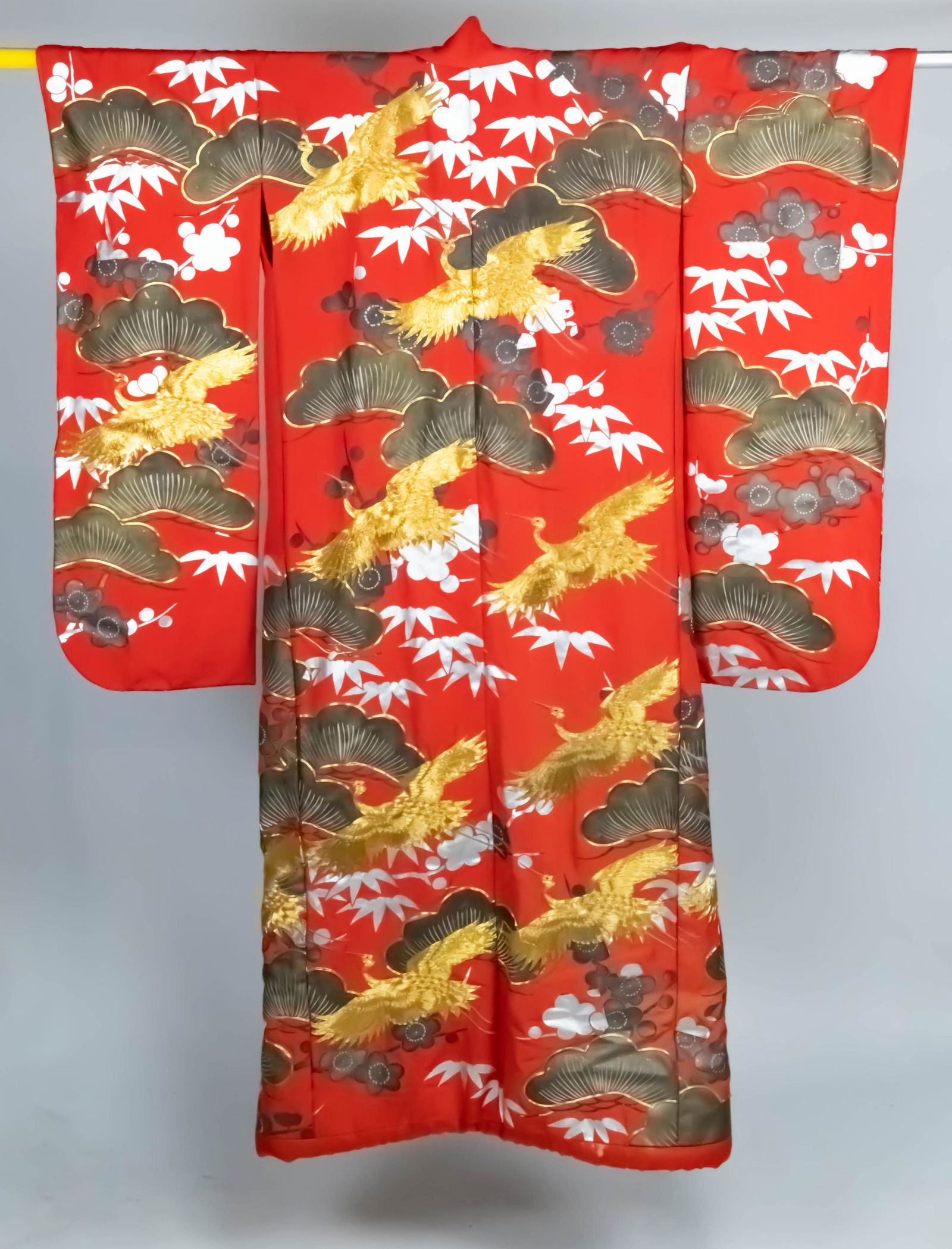 Vintage Japanese Gold Thread Red Dragon Kimono (1 of 15)