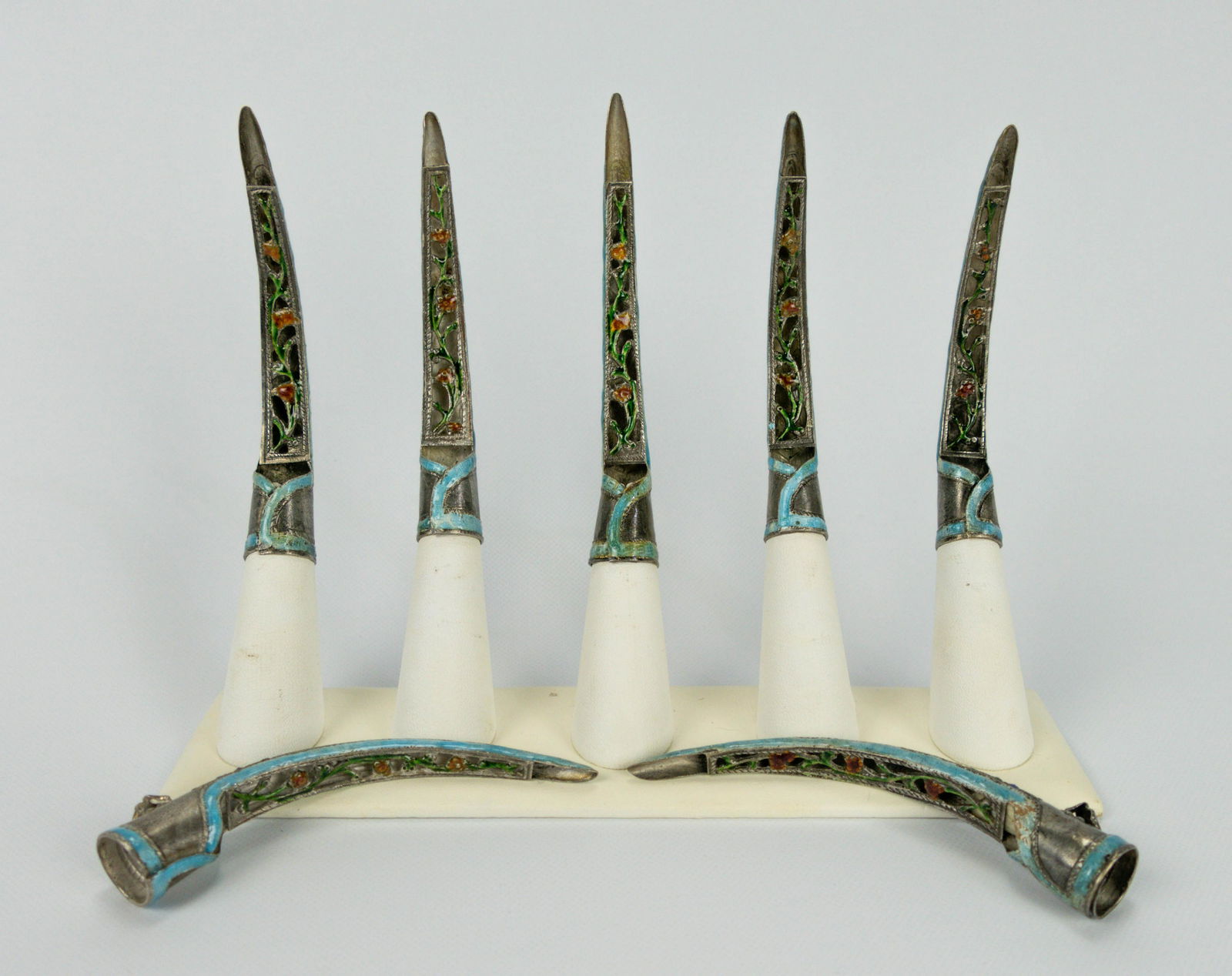 Antique Chinese Silver and Enamel Finger Nail Guards (1 of 15)