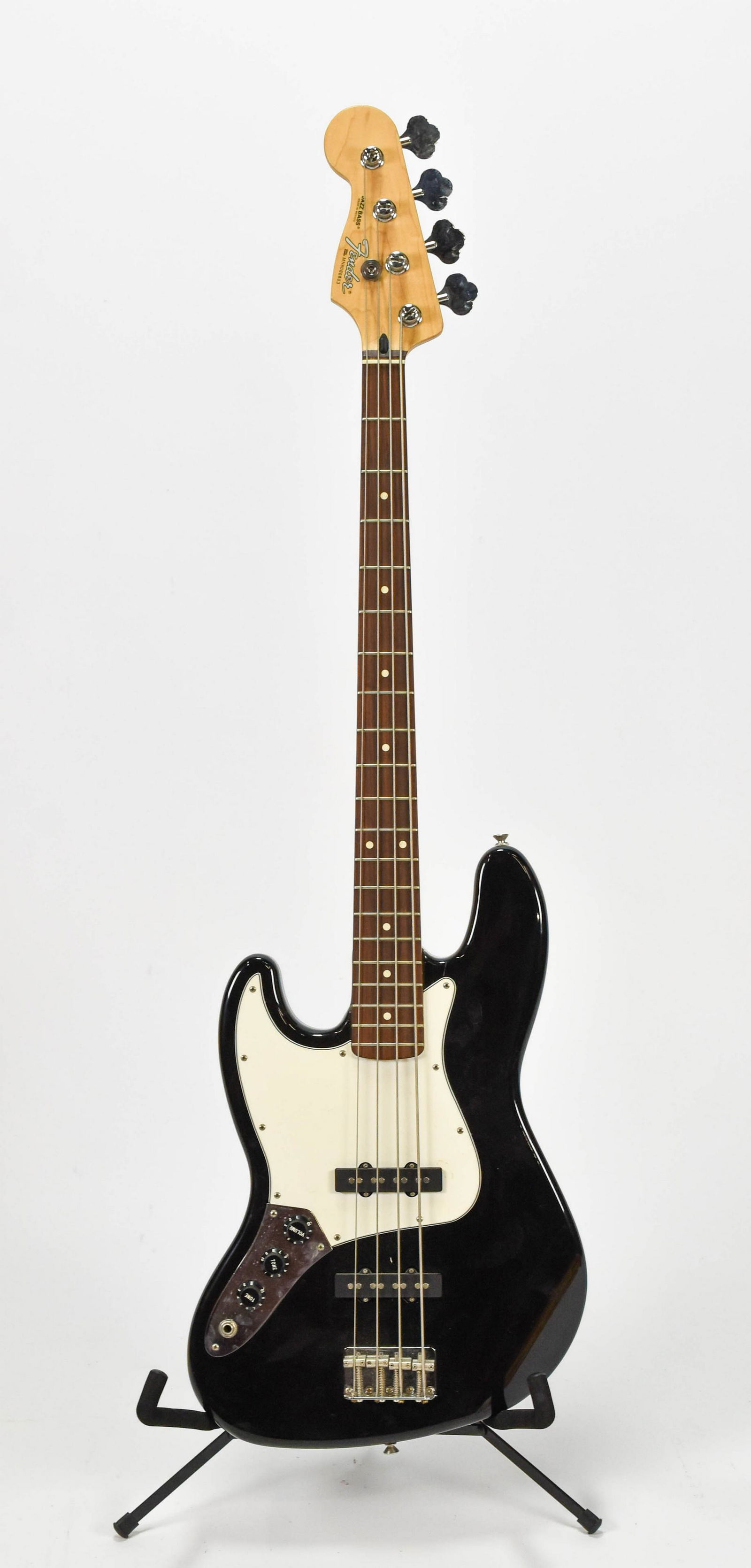 Black Fender Jazz Bass Lefty Mexico (1 of 6)