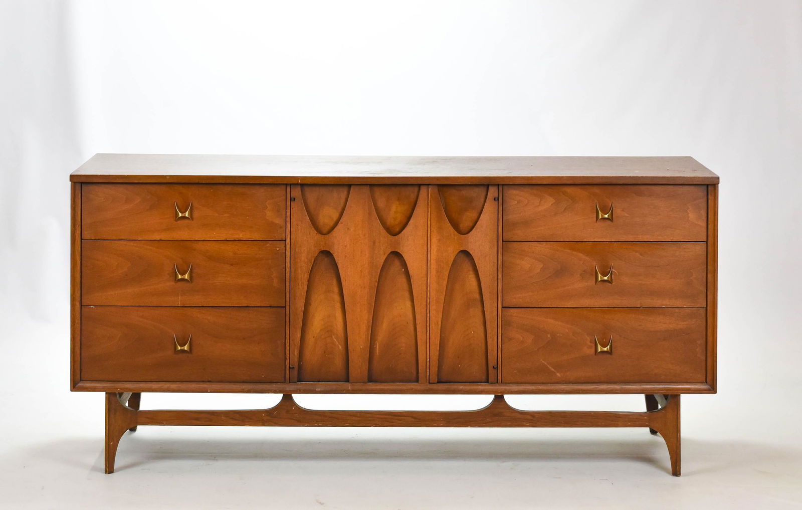 Brasilia Broyhill Premier MCM Low Chest #1 (1 of 7)