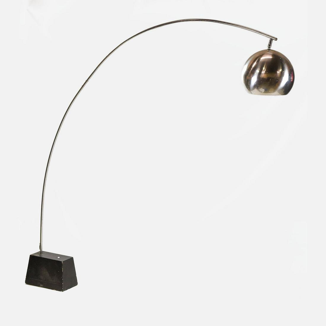 Vintage MCM Chrome Metal Arc Floor Lamp: Very good estate found condition with age appropriate wear and patina. Working presently, however we always suggest an electrician look this over before use.