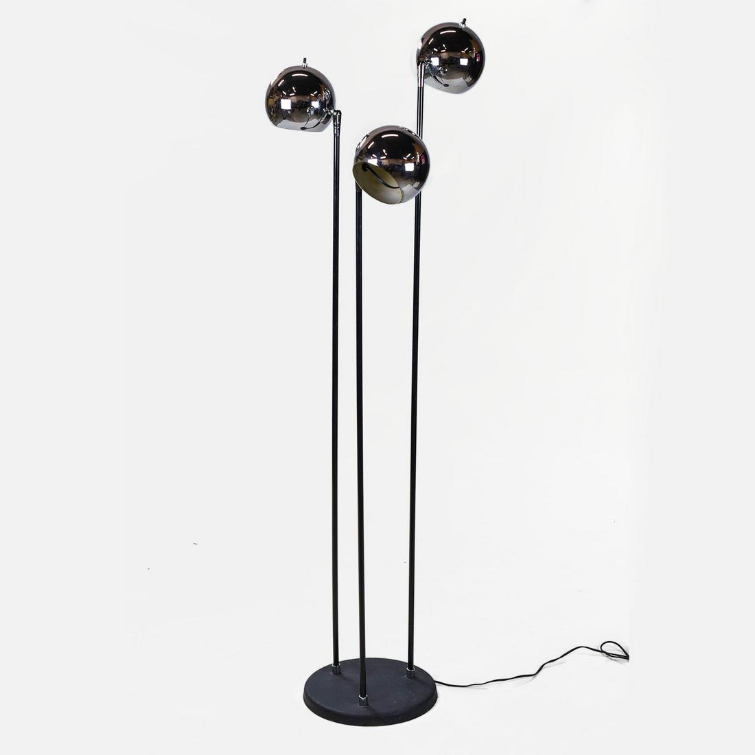 Robert Sonneman 3-Head Chrome Ball Adjustable MCM Floor Lamp: Good estate used working condition, however we recommend qualified a electrician look this over.
