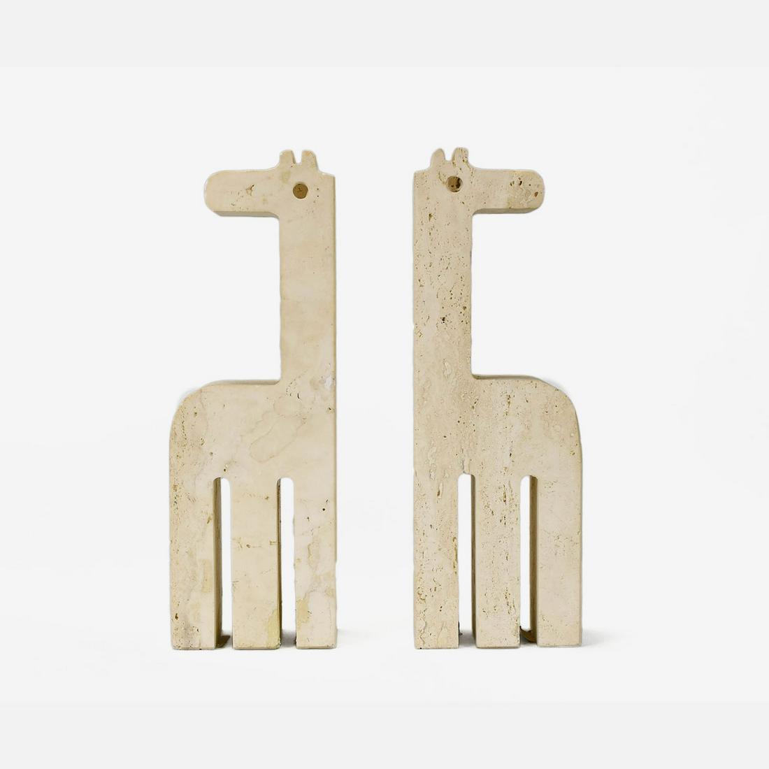 1970s Fratelli Mannelli Travertine Giraffe Bookends for Raymor: Fine condition with no chips, cracks or scratches. Made in Italy
