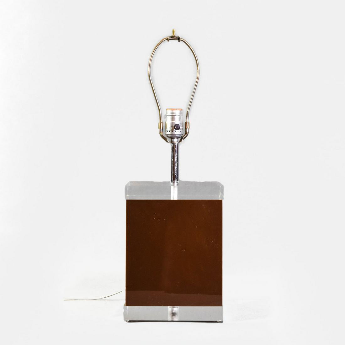 1970s Clear and Brown Lucite Square Table Lamp: Fine original condition with no cracks, chips, scratches or repairs. Presently working, however we recommend rewiring for safety.