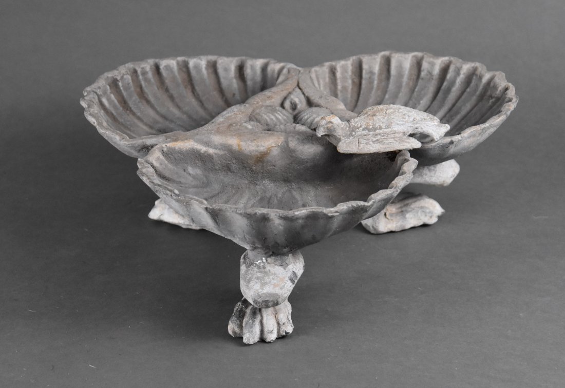 Antique 19thC Small Footed Shell Form Bird Bath Garden Decoration (1 of 10)