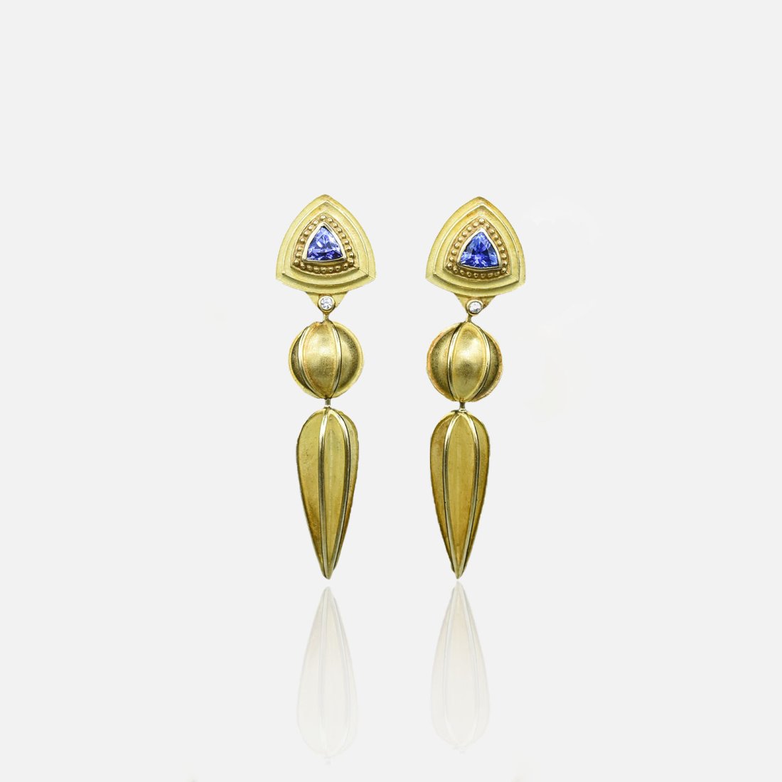 18k Gold Tanzanite  Diamond Drop Dangle Earrings (1 of 6)