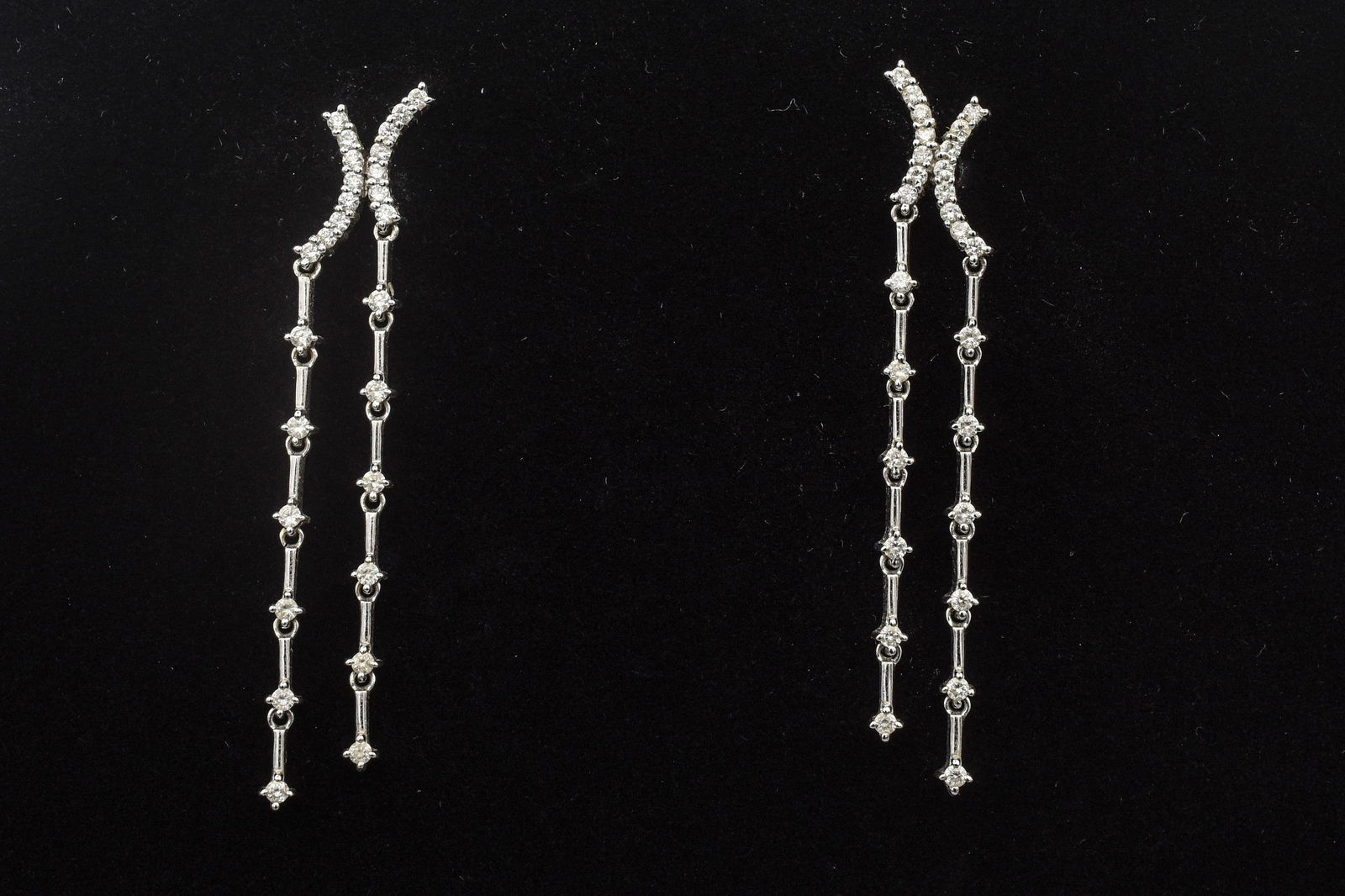 18k Gold Diamond Drop Dangle Earrings (1 of 4)